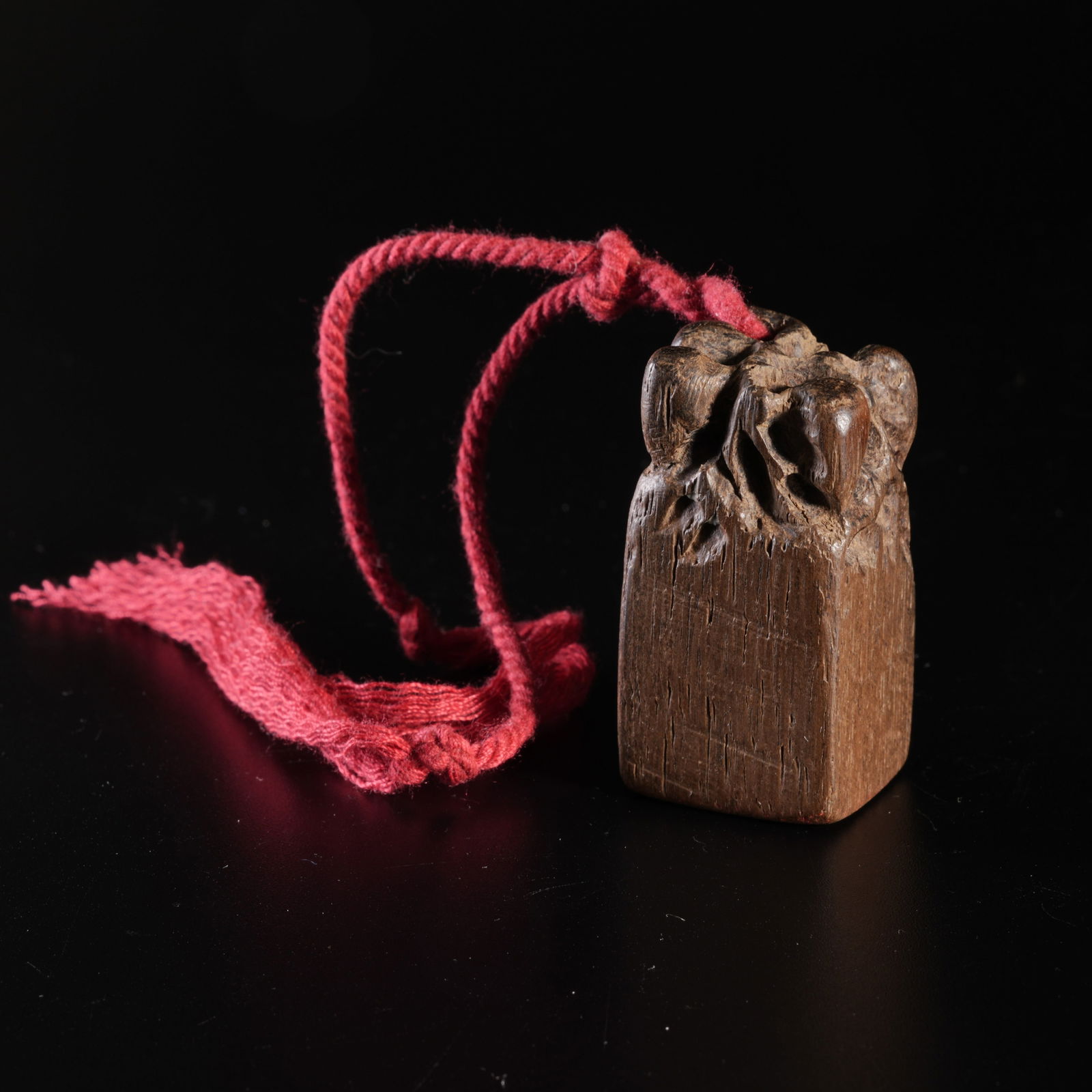 A HUANGHUALI WOOD SEAL: Huanghuali wood seal