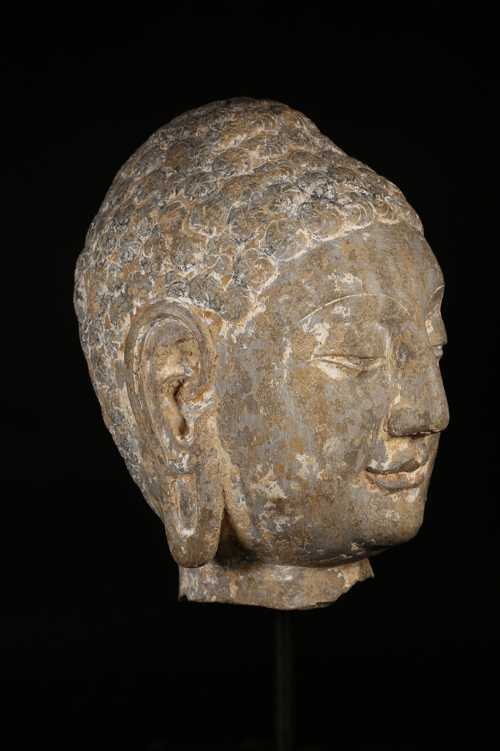 A BLUESTONE BUDDHA HEAD - 5