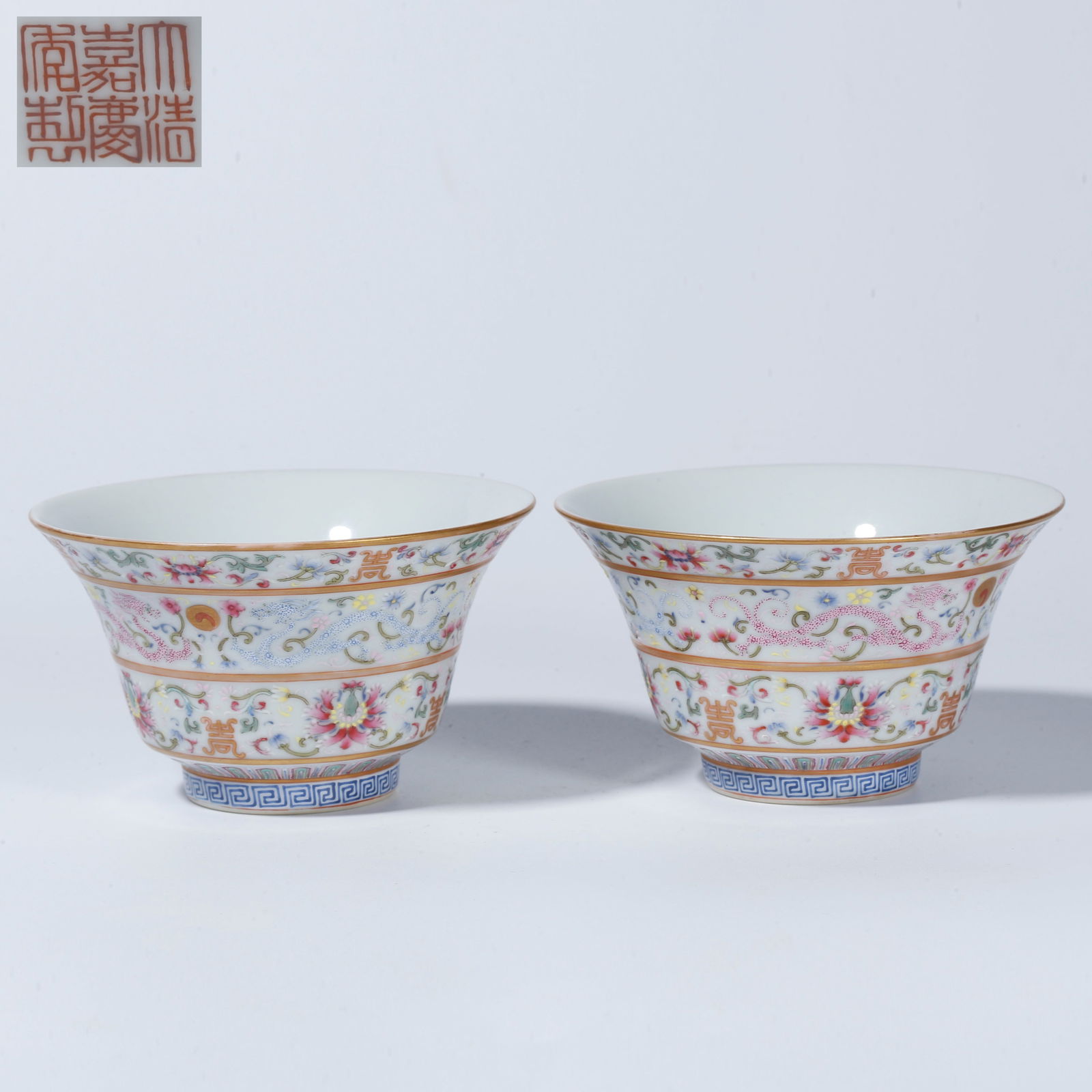A DOUCAI DRAGON DESIGN CUP (PAIR): Doucai Dragon Design Cup (Pair)