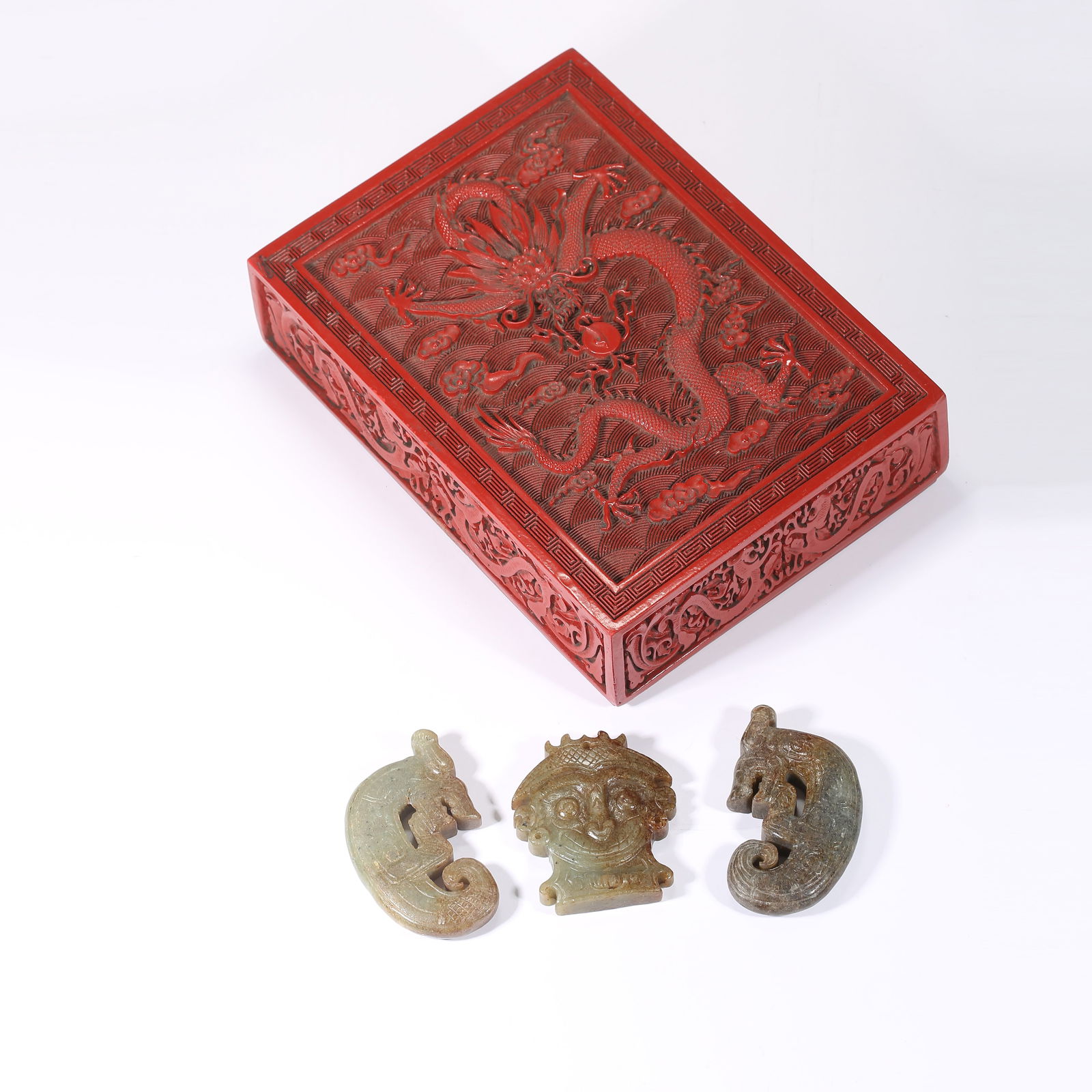 A SET OF ARCHAIC JADE PENDANTS: Set of archaic jade pendants