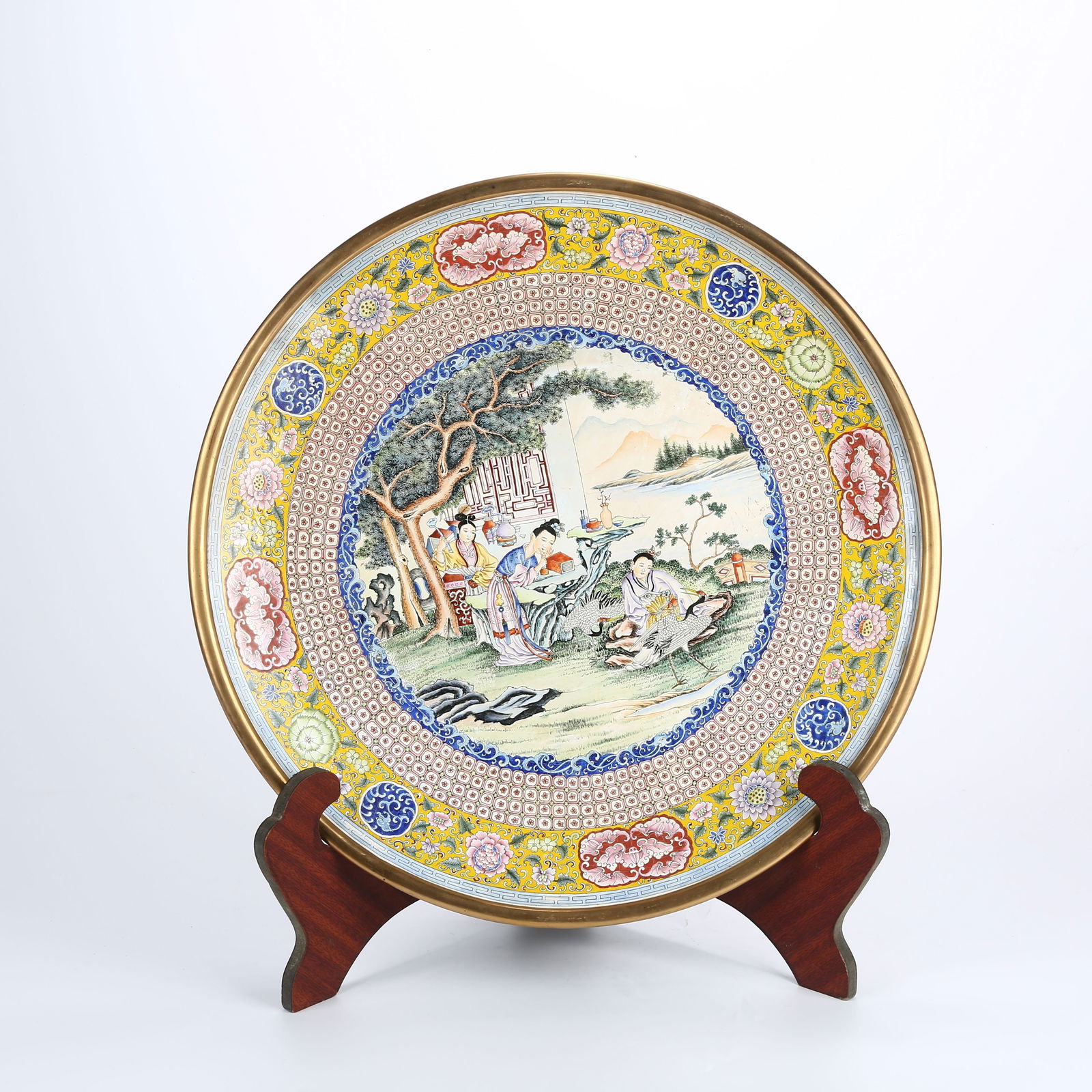 A CLOISONNÉ ENAMELED LARGE DISH WITH COURTYARD FIGURE STORY SCENES (1 of 8)