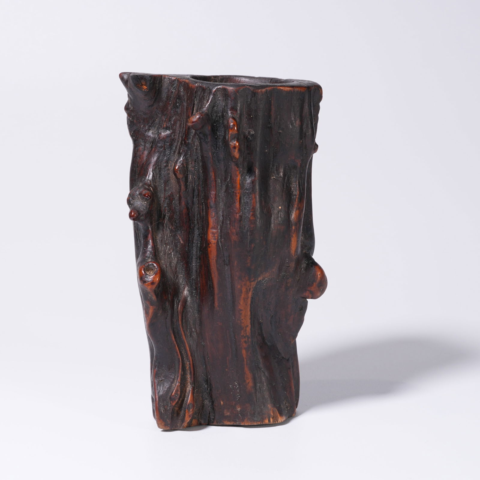A ZITAN WOOD CARVED BRUSH HOLDER (1 of 10)