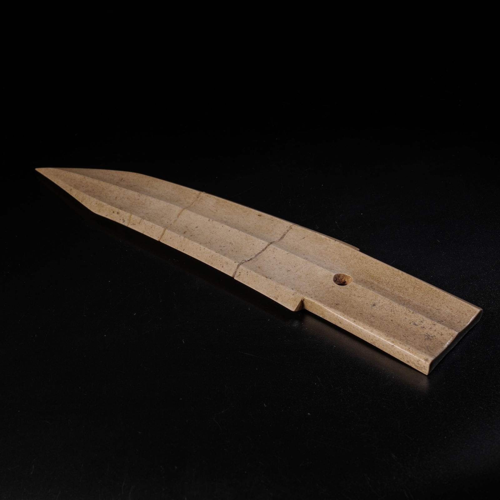 A ANCIENT JADE GE (DAGGER-AXE) - 5