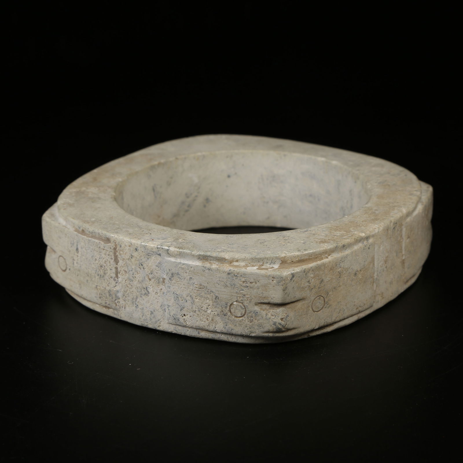 A ANCIENT JADE LIANGZHU CULTURE ANTHROPOMORPHIC FACE CONG (1 of 9)