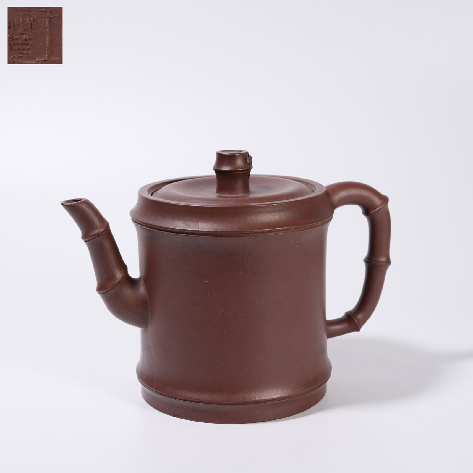 A ZISHA STONEWARE EWER WITH BAMBOO-JOINT CARVING: Zisha stoneware ewer with bamboo-joint carving