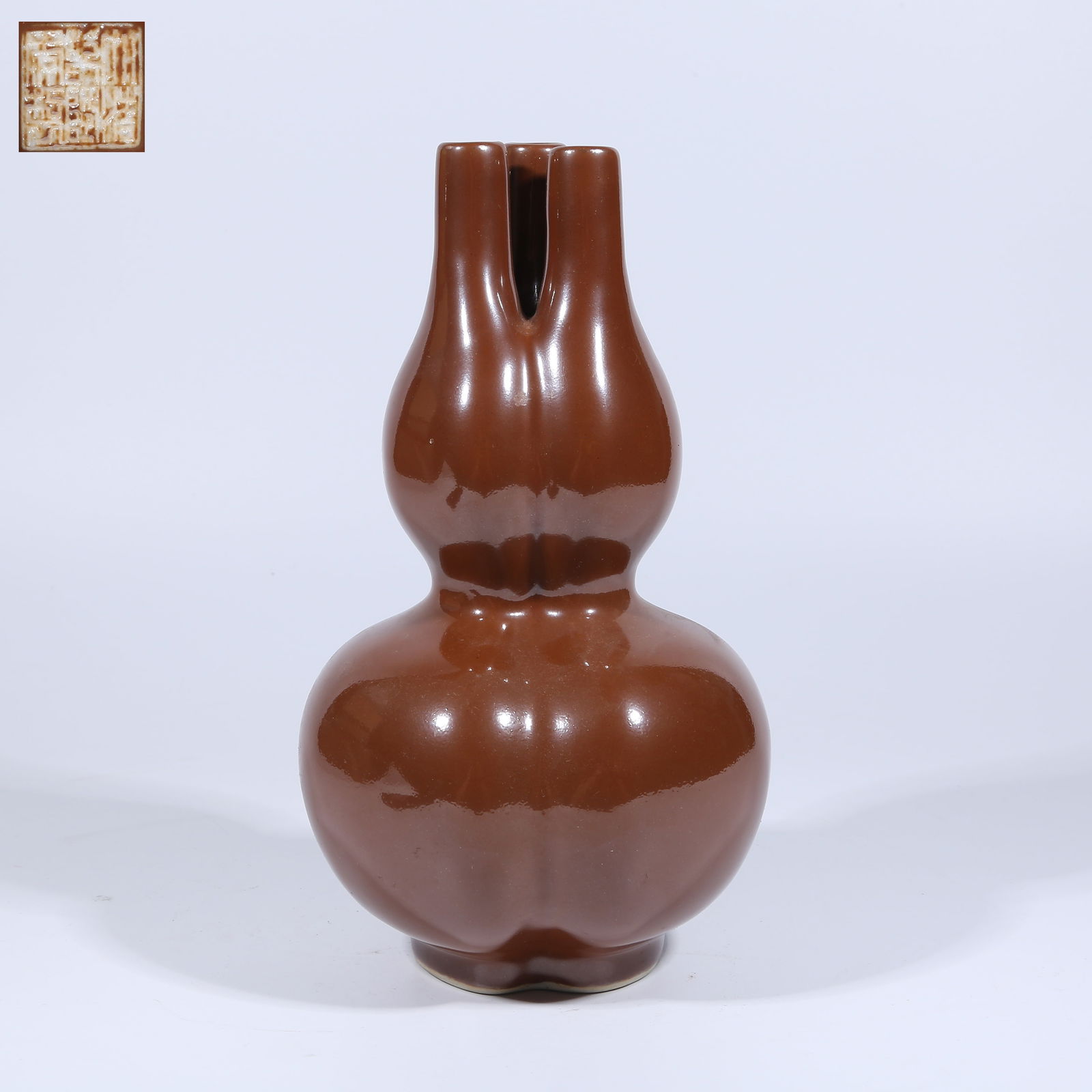 A BROWN-GLAZED TRIPLE-GOURD VASE (1 of 9)