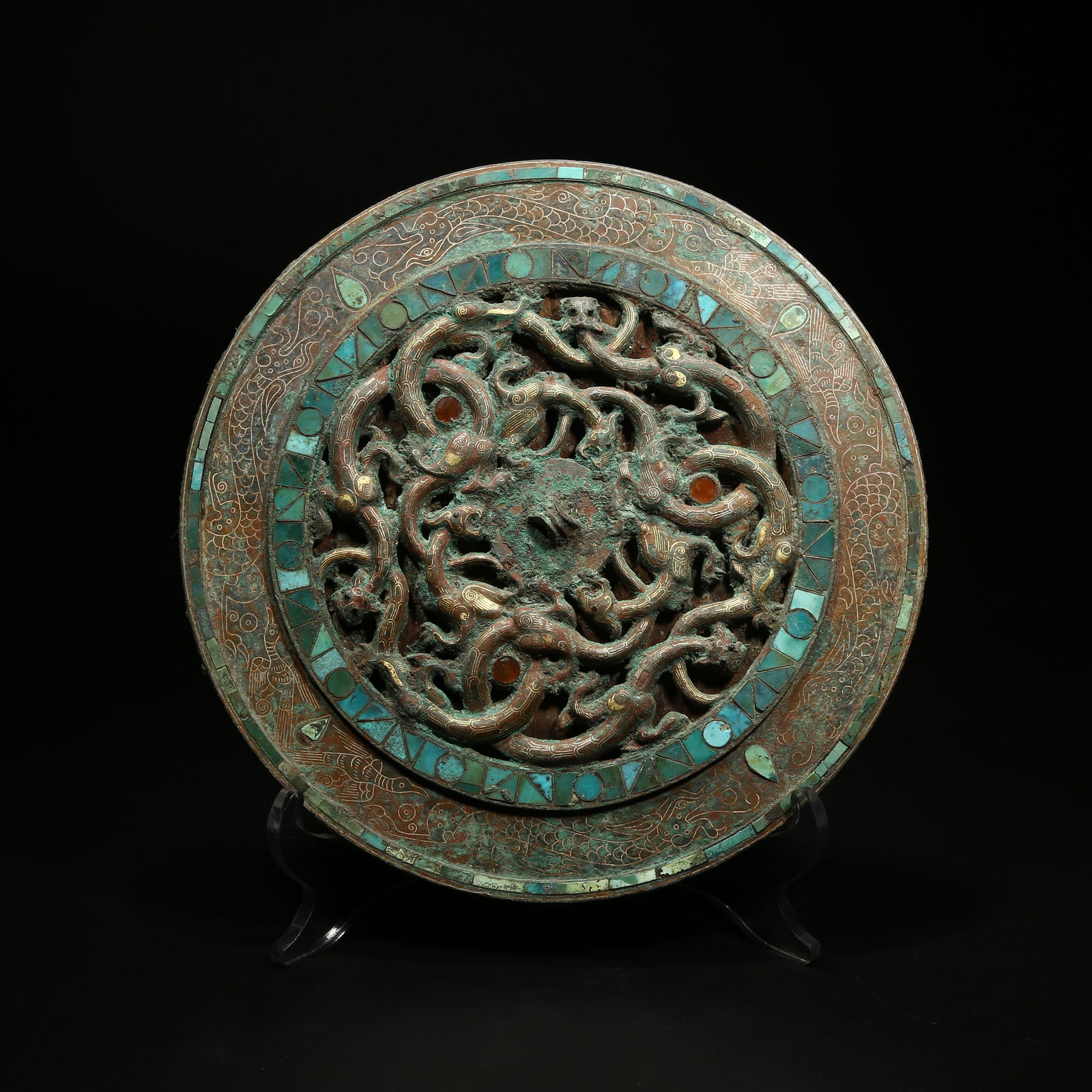A BRONZE MIRROR WITH CHI DRAGON PATTERN INLAID WITH GOLD AND SILVER (1 of 7)