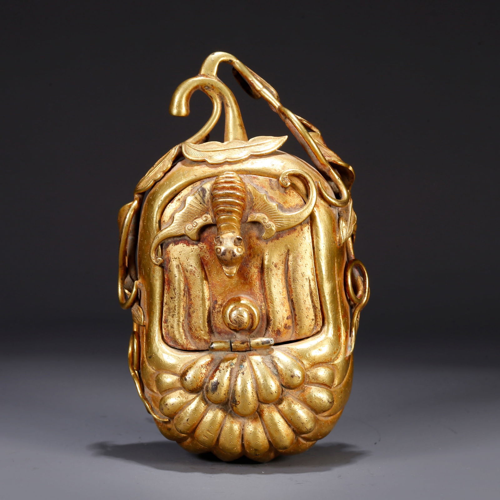 A GILT BRONZE FRUIT-SHAPED LIDDED BOX (1 of 11)
