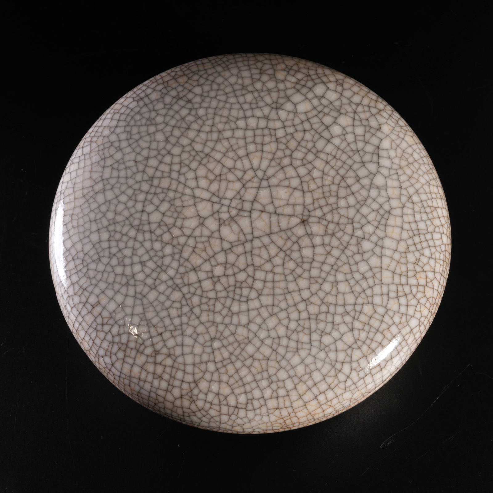 A GUAN WARE LIDDED BOX - 7