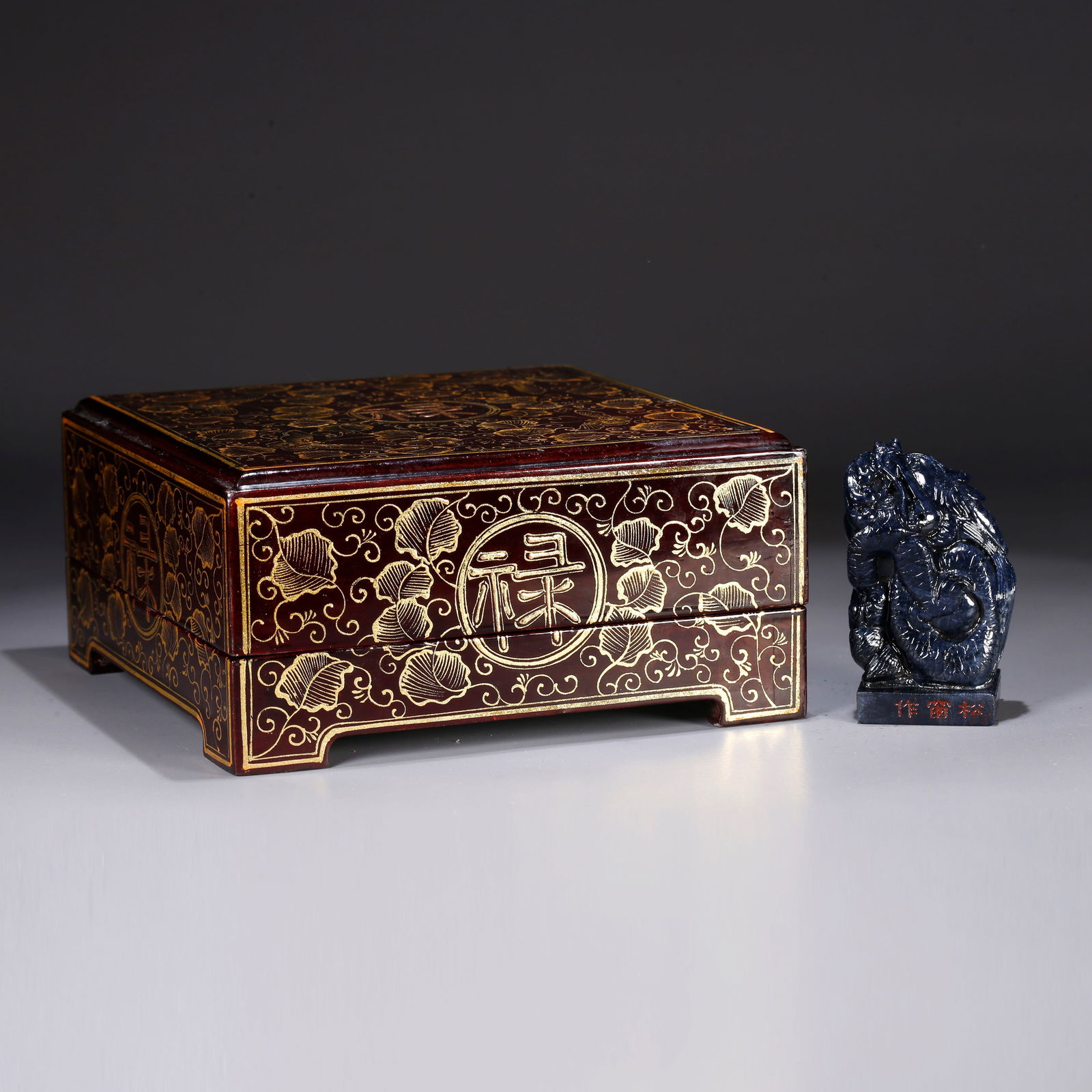 A HETIAN JADE SEAL WITH DRAGON KNOB: Hetian jade seal with dragon knob