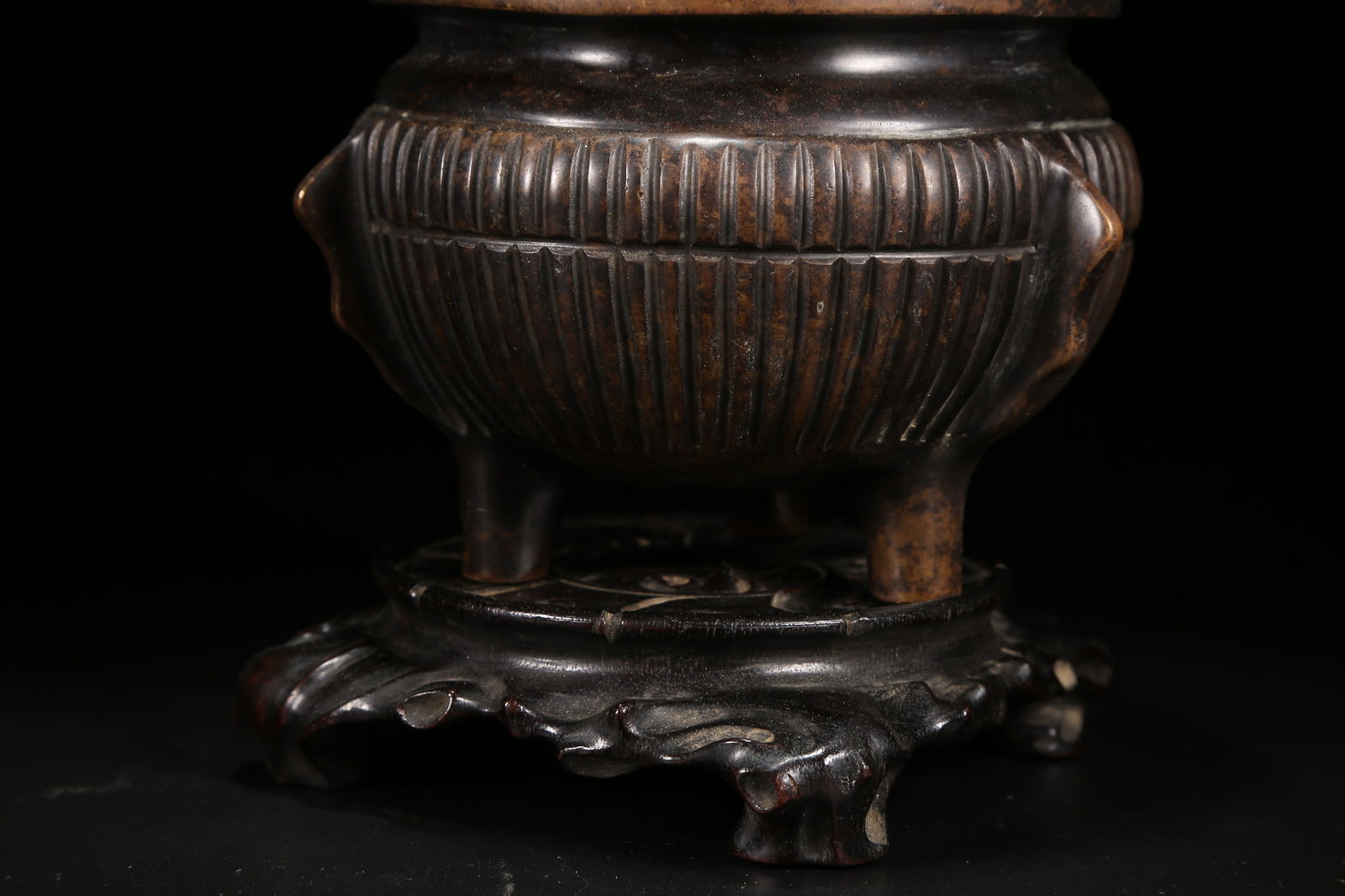 A BRONZE CENSER - 7