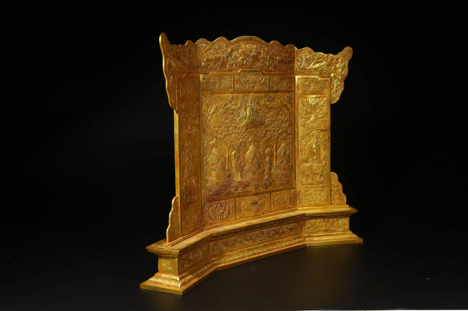 A GILT BRONZE BUDDHIST IMAGE PANEL SCREEN - 6