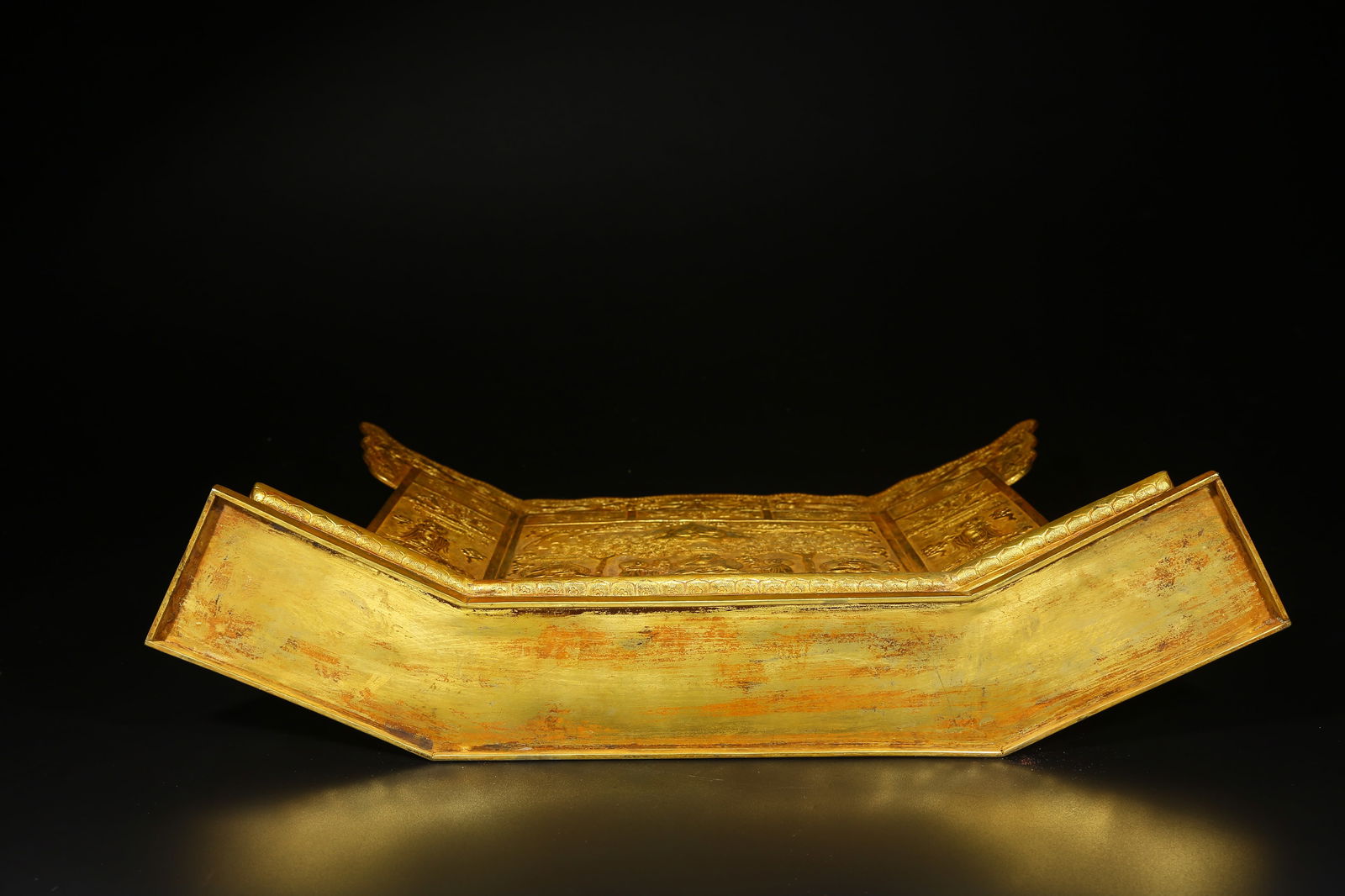 A GILT BRONZE BUDDHIST IMAGE PANEL SCREEN - 9