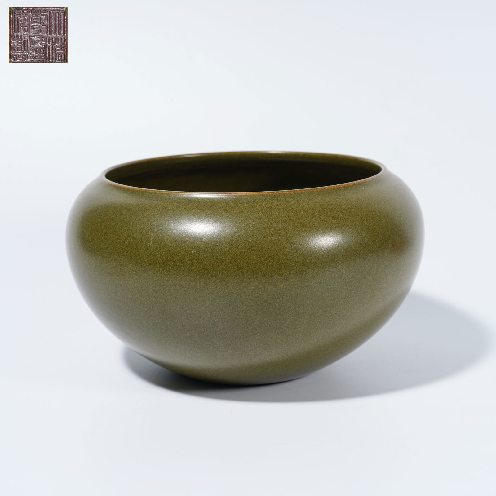 A TEA-DUST GLAZED BOWL: Tea-Dust Glazed Bowl