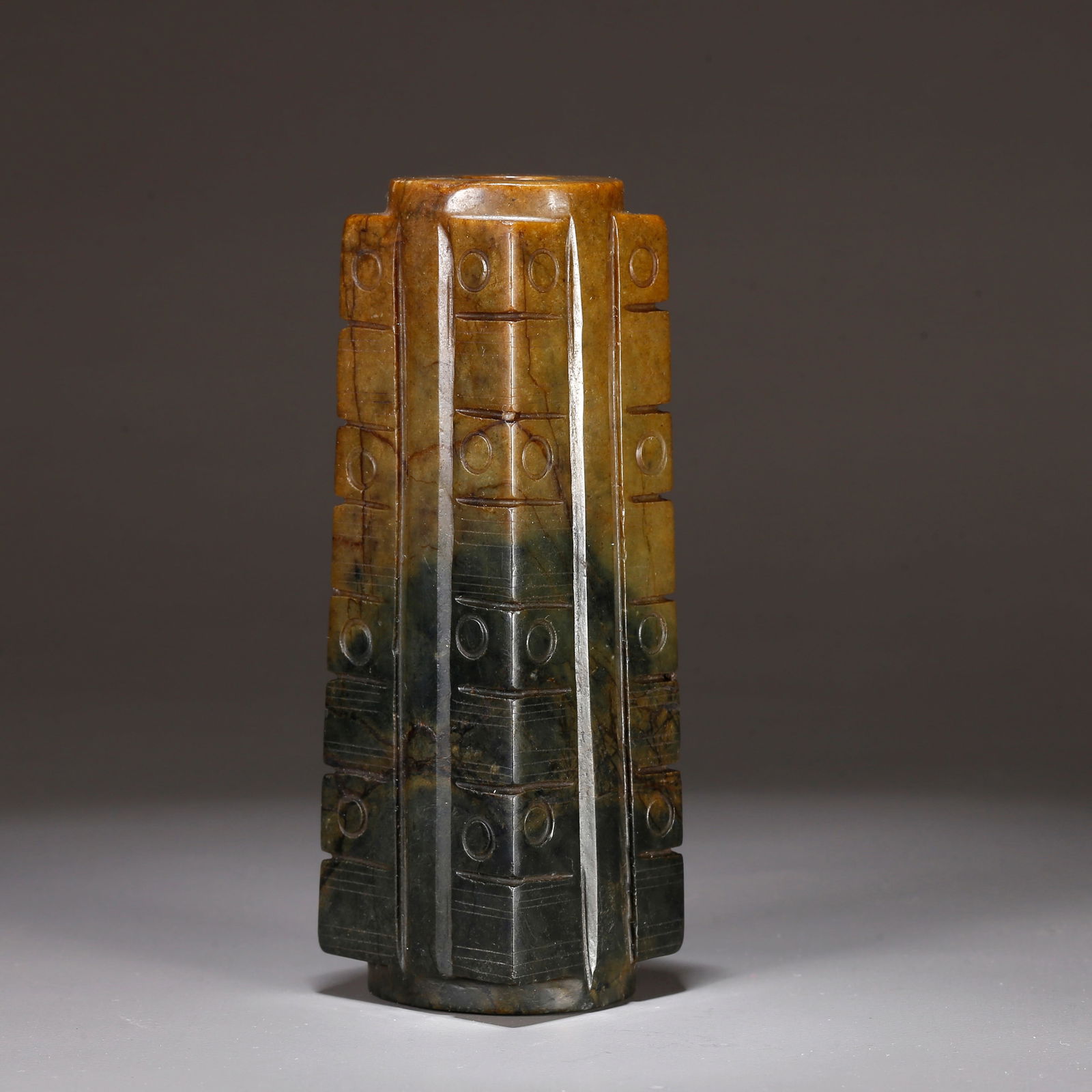 A ARCHAIC JADE CARVED JADE CONG: Archaic jade carved jade cong