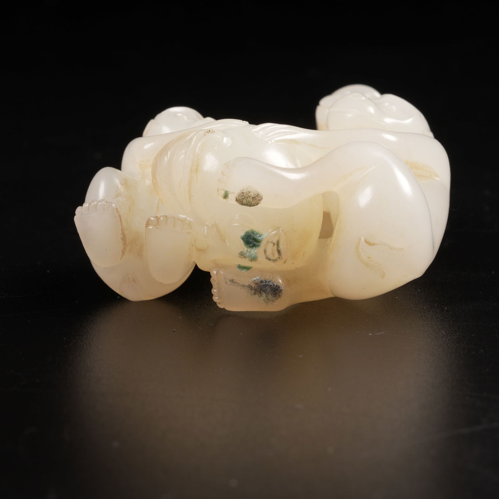 A HETIAN JADE MONKEY PRESENTING LONGEVITY FIGURE - 9