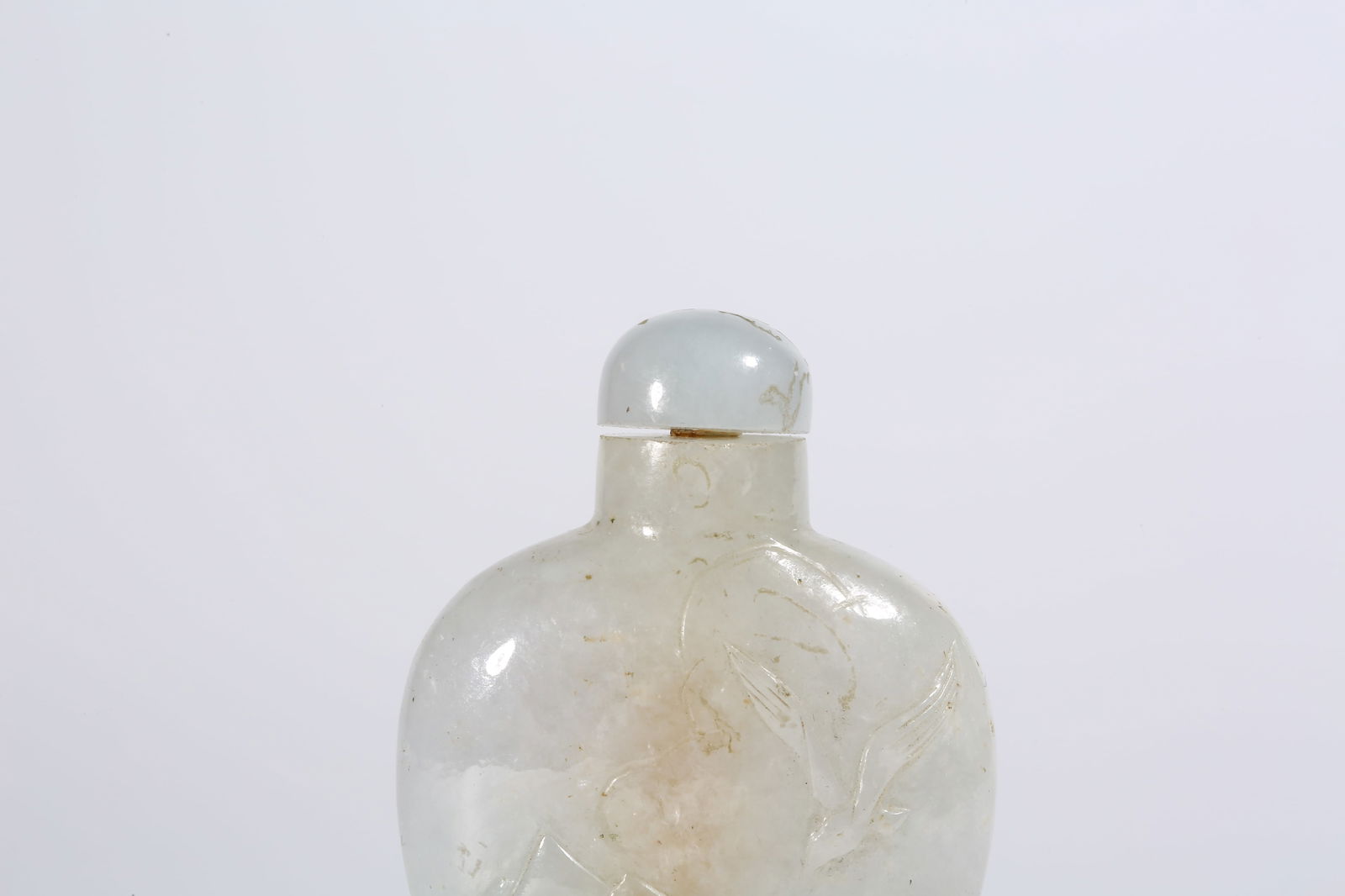 A JADEITE SNUFF BOTTLE - 2