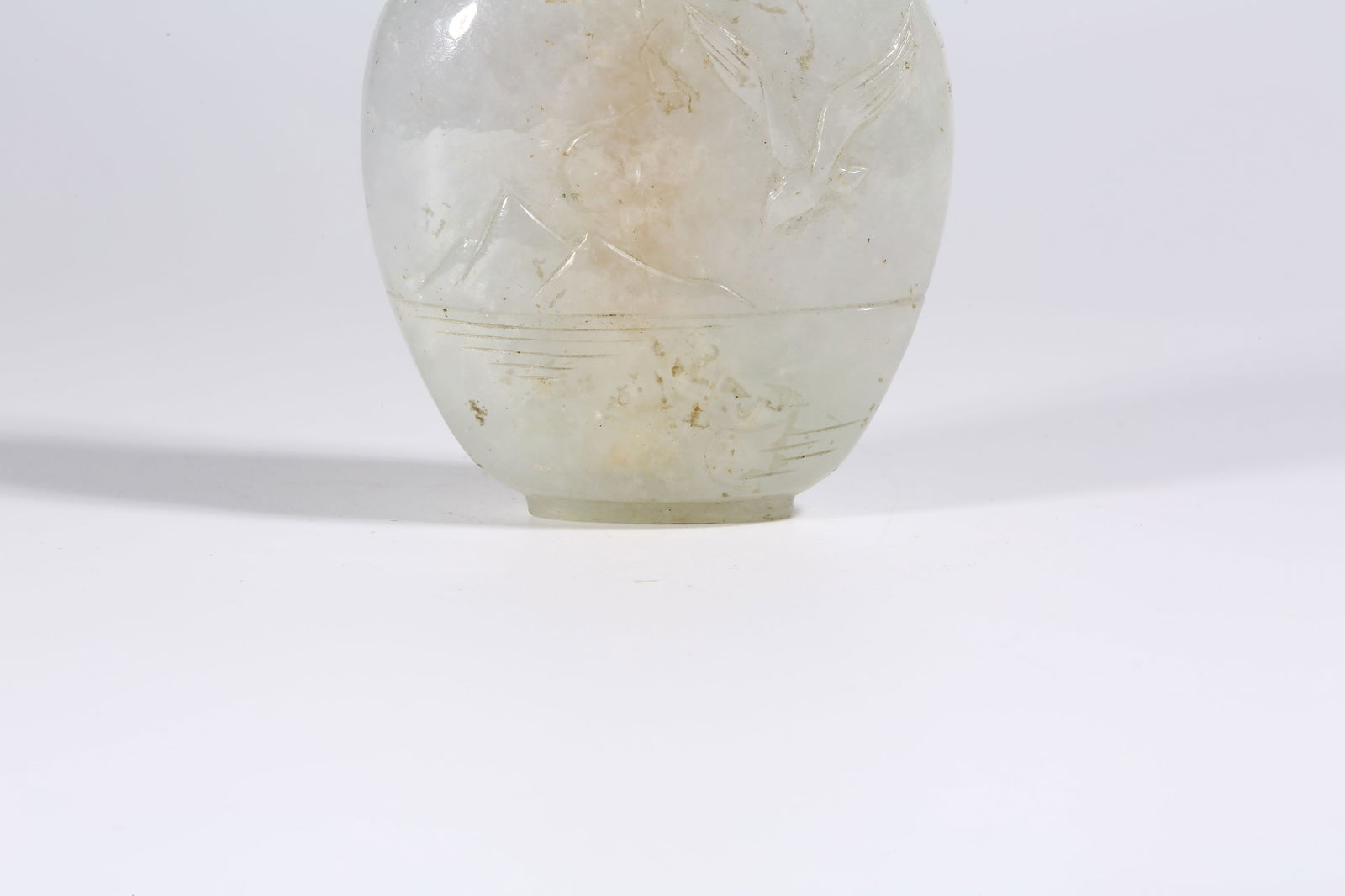 A JADEITE SNUFF BOTTLE - 3