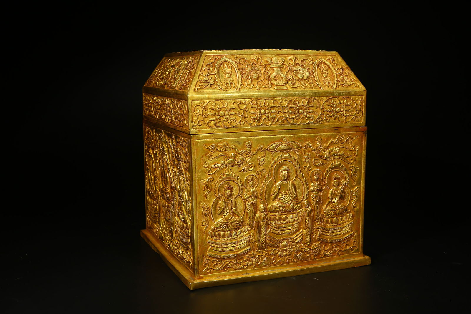 A GILT BRONZE BUDDHIST IMAGE SCRIPTURE CHEST - 5