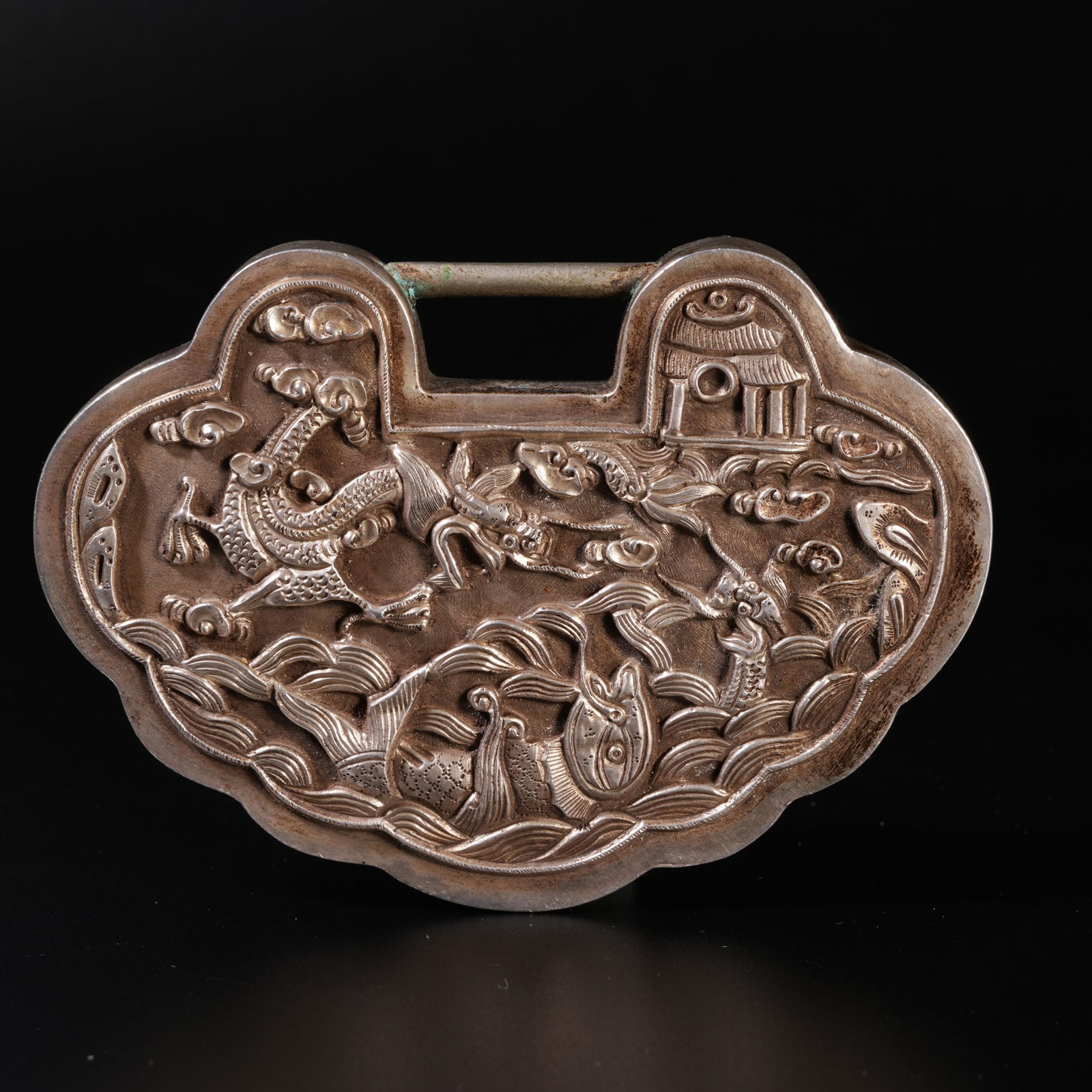 A SILVER DRAGON-TRANSFORMED FISH-PATTERN LOCK - 9