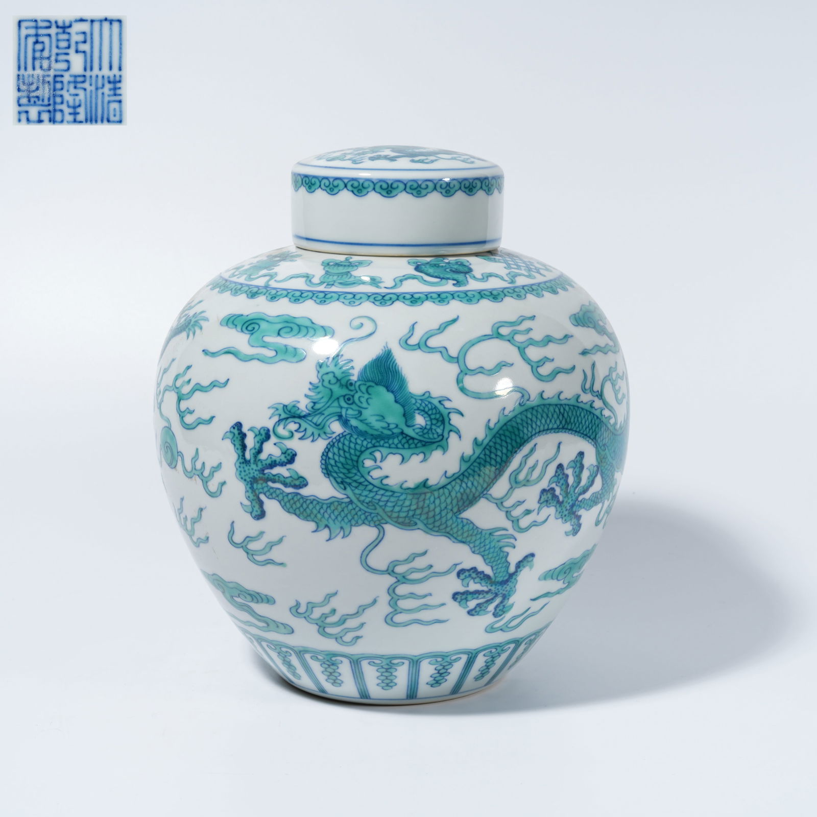 A GREEN-GLAZED COVERED JAR WITH DRAGON MOTIF (1 of 10)