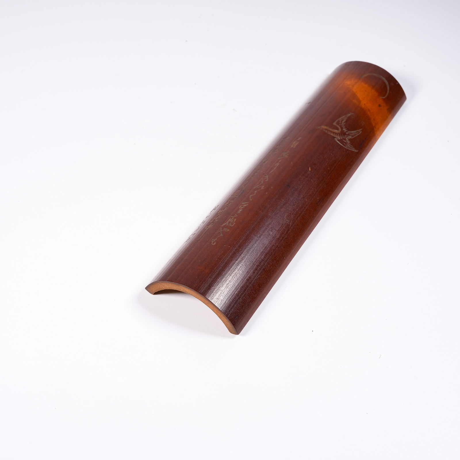 A BAMBOO CARVED BIRD-PATTERN ARMREST - 5