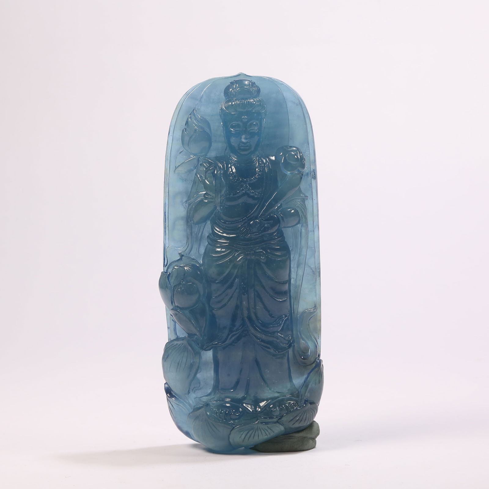 A AQUAMARINE STANDING GUANYIN FIGURE: Aquamarine standing Guanyin figure