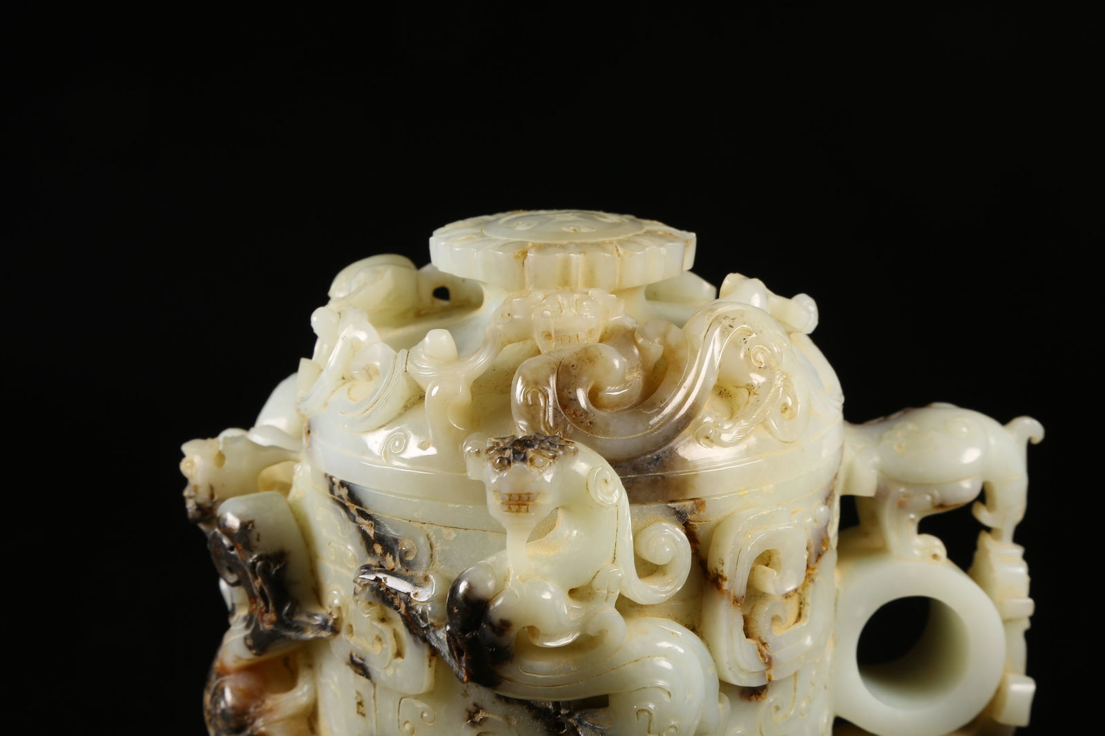 A ANCIENT JADE DRAGON-PATTERN WINE CUP - 2