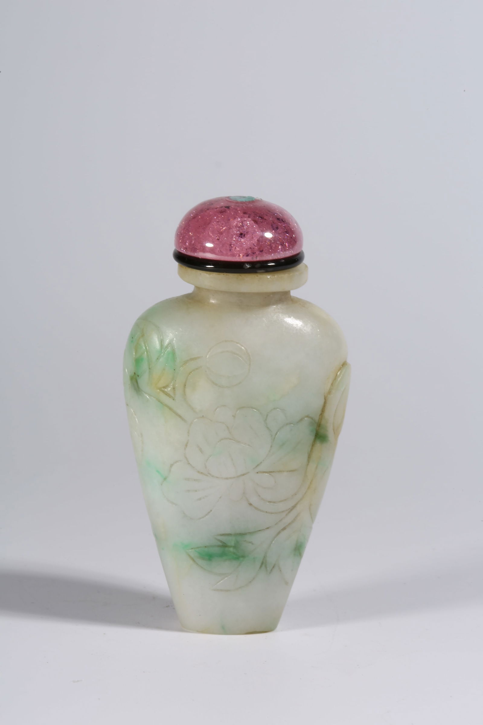 A JADEITE SNUFF BOTTLE WITH FLORAL PATTERN - 6