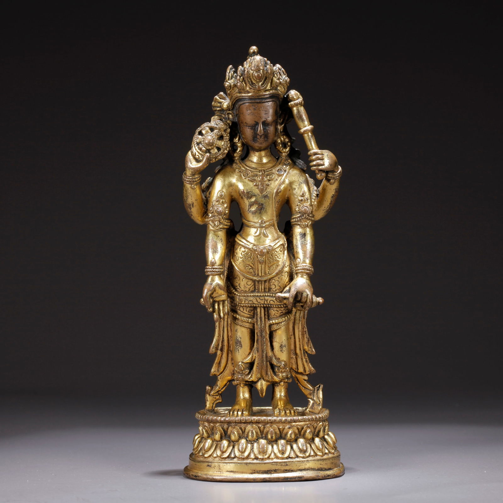 A GILDED BRONZE BUDDHA STATUE (1 of 9)