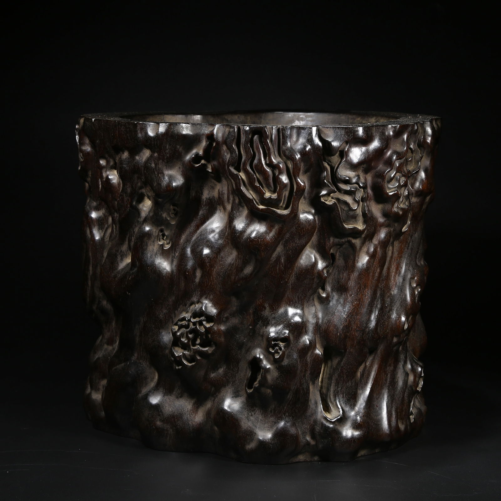 A ZITAN ROSEWOOD BURL BRUSH WASHER: Zitan rosewood burl brush washer