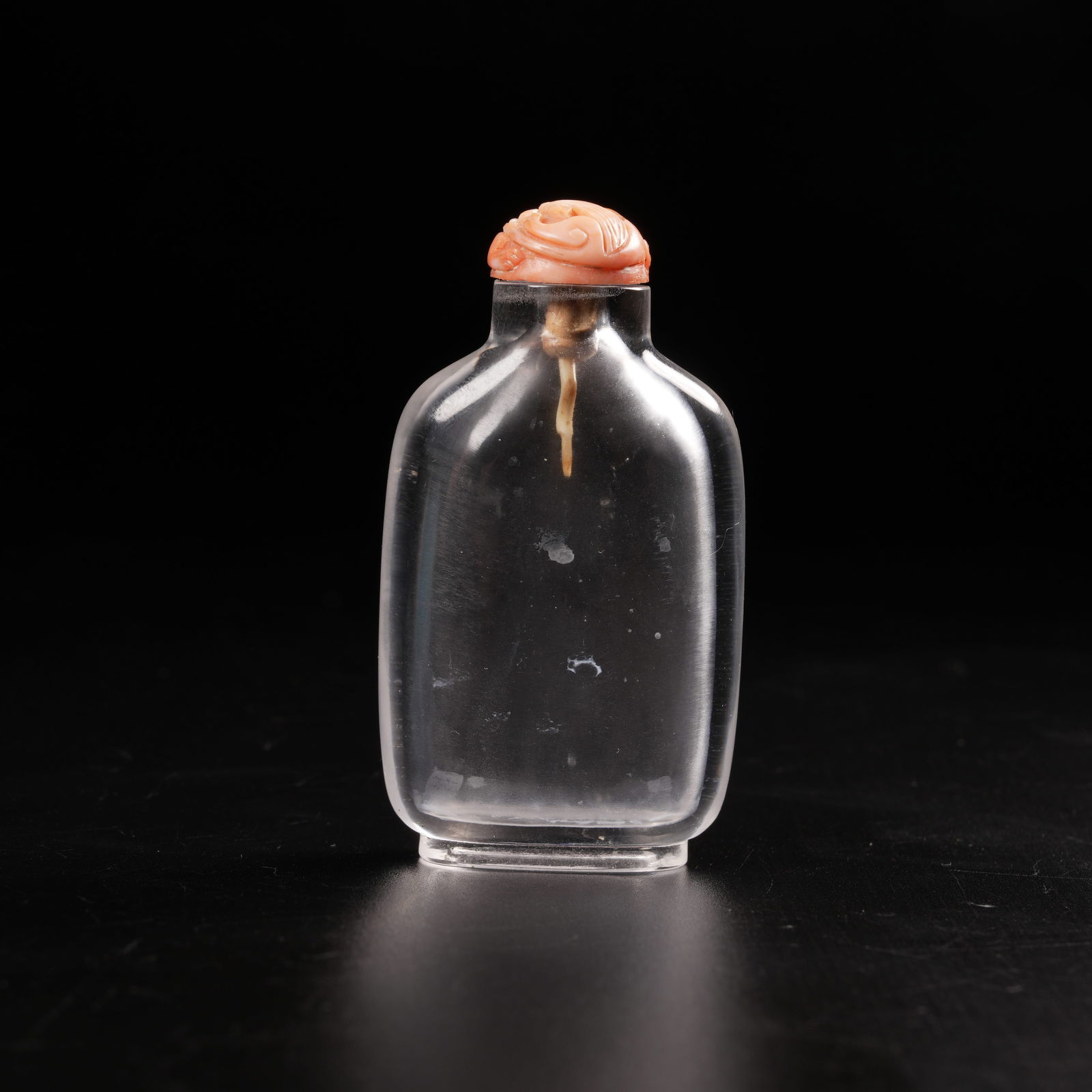 A CRYSTAL SNUFF BOTTLE: Crystal snuff bottle