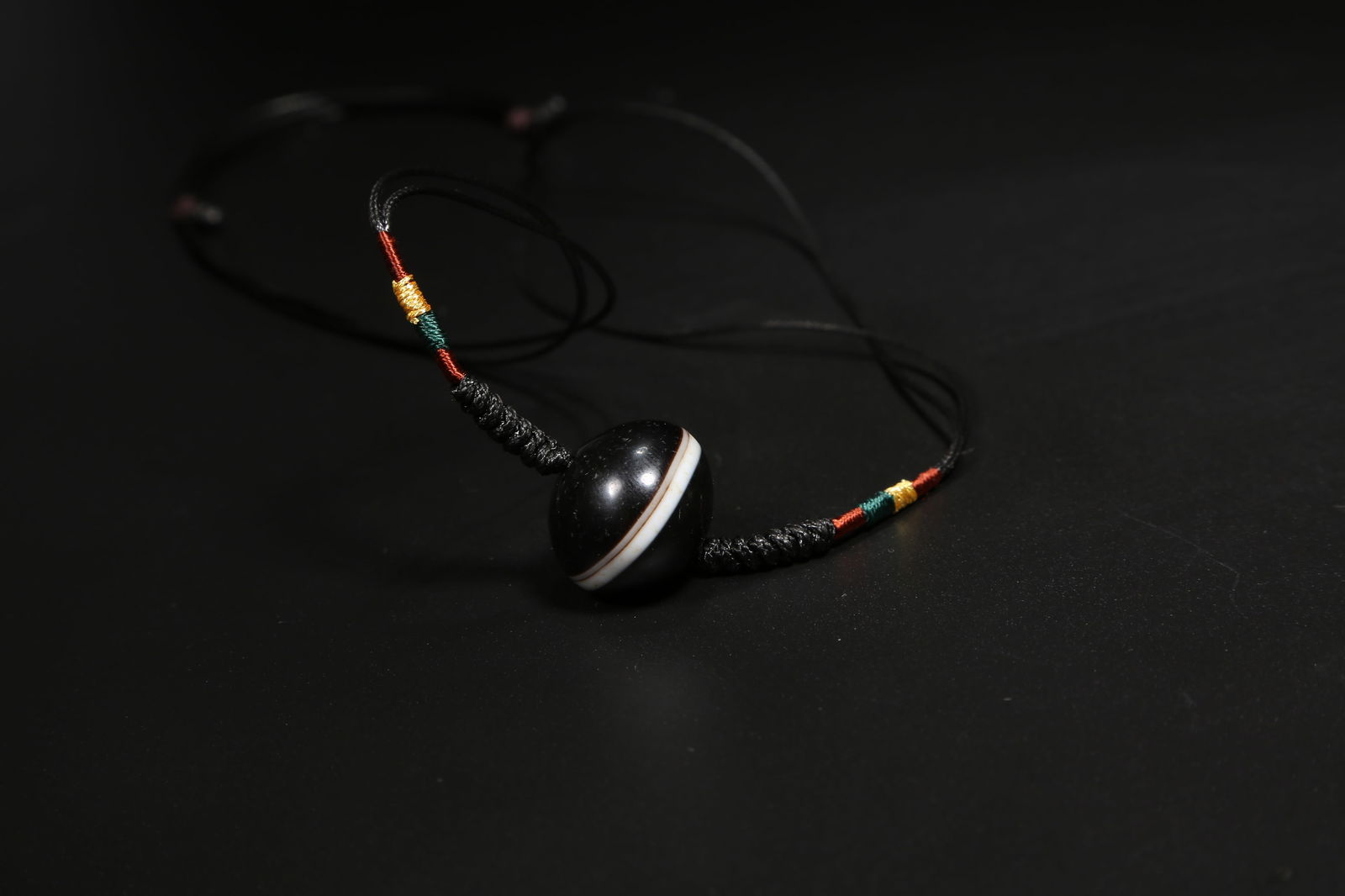 A AGATE NECKLACE - 7