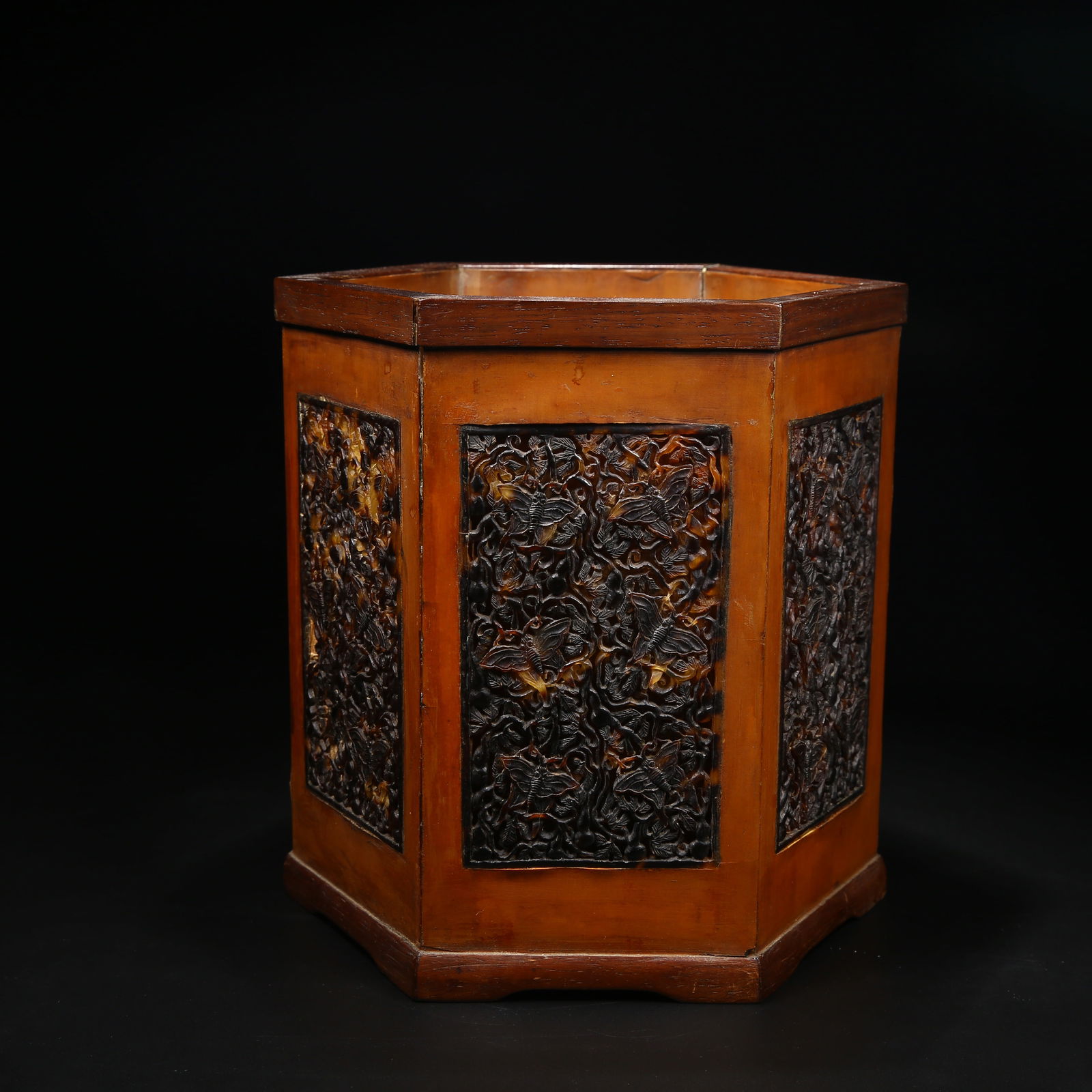 A HUANGHUALI HEXAGONAL BRUSH POT WITH APPLIED BAMBOO VENEER AND CONTINUOUS MELON-VINE MOTIF: Huanghuali Hexagonal Brush Pot with Applied Bamboo Veneer and Continuous Melon-Vine Motif