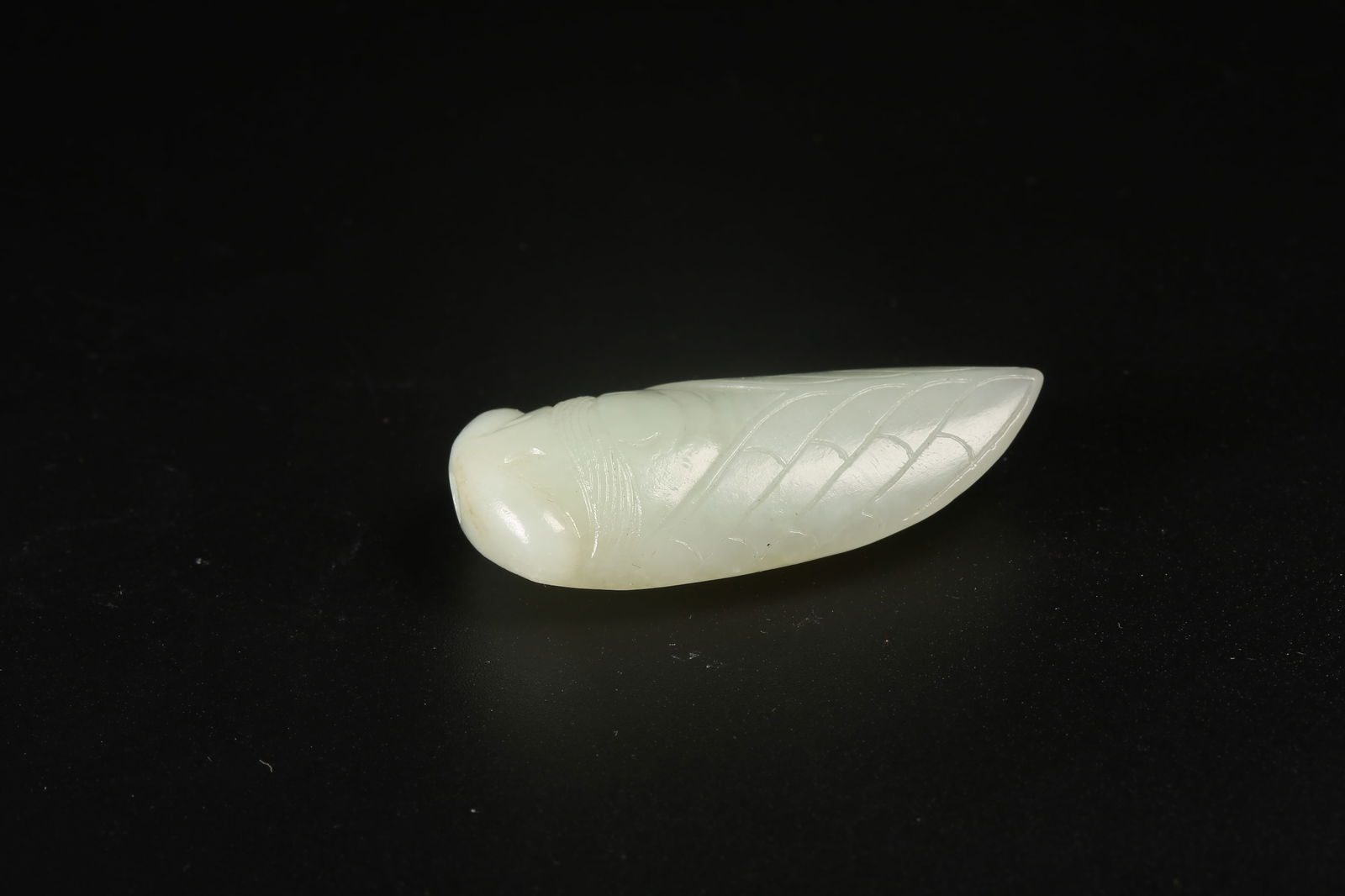 A HETIAN JADE CICADA - 3