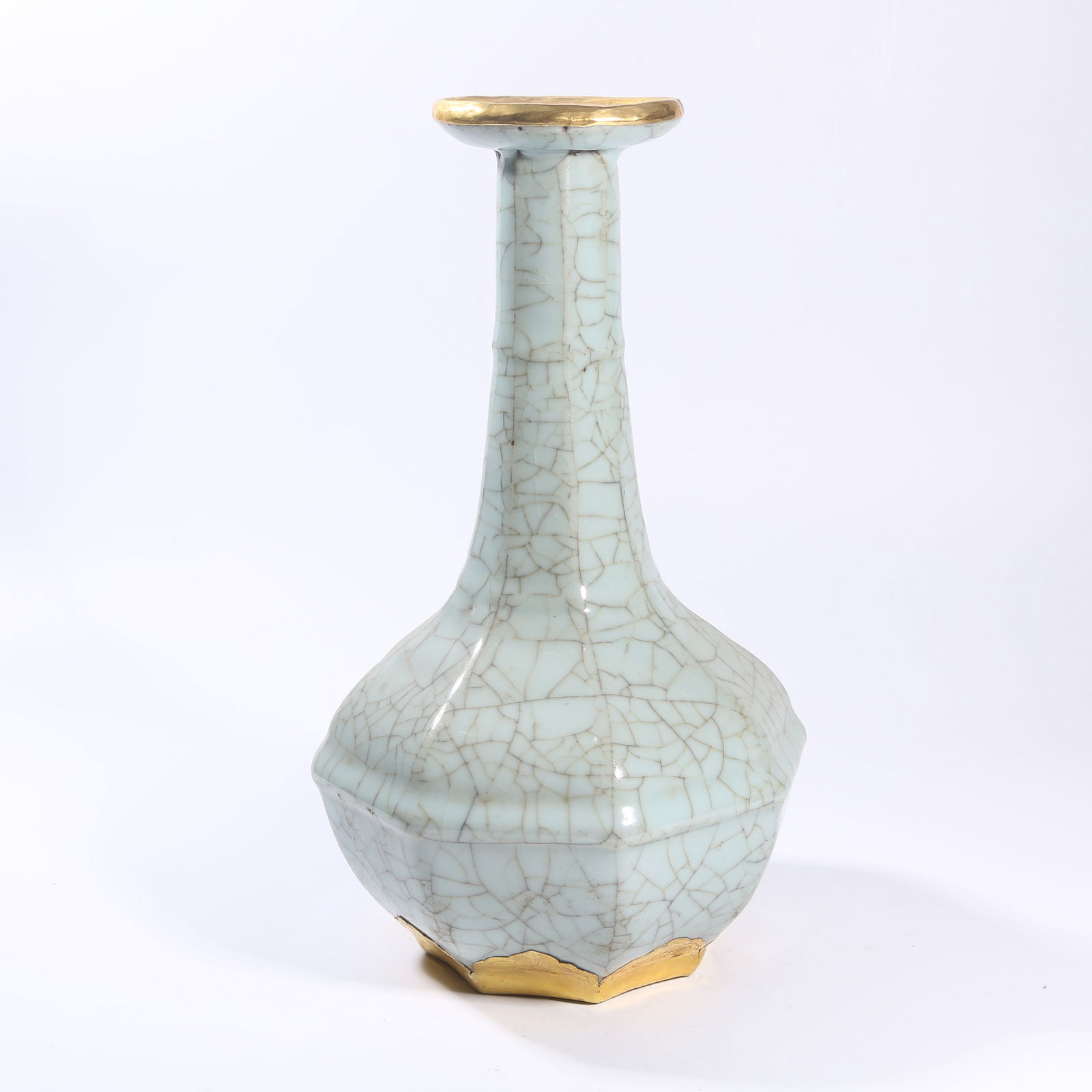 A OFFICIAL KILN GILT FLARED-MOUTH VASE: Official kiln gilt flared-mouth vase