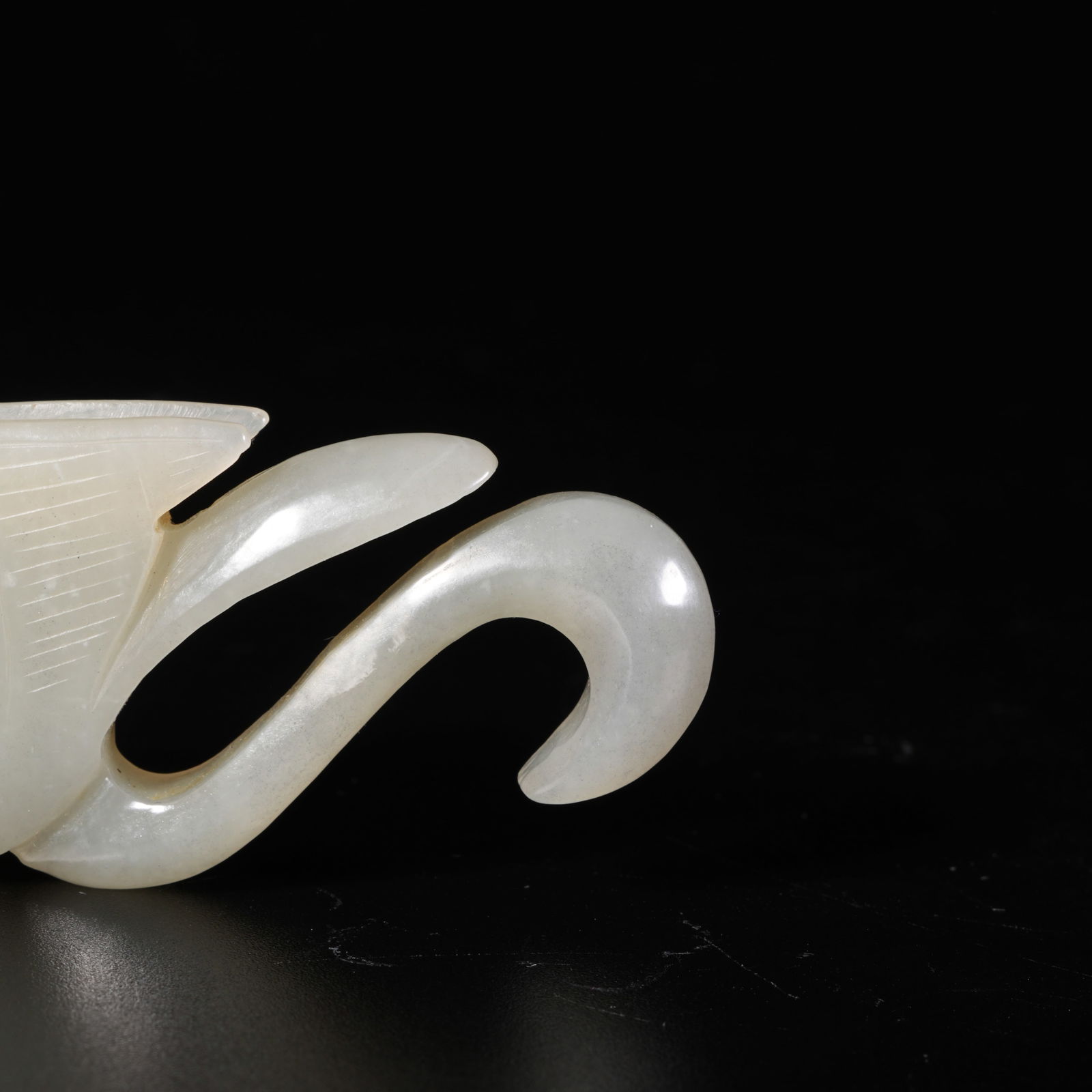 A HETIAN JADE BEAST-PATTERN PENDANT - 8