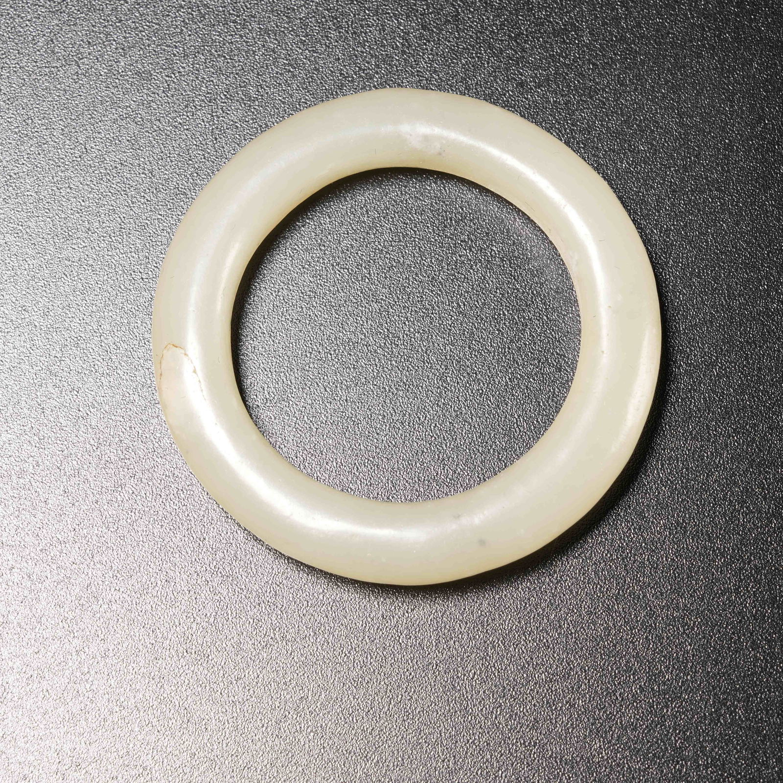 A HETIAN JADE KASAYA RING: Hetian Jade Kasaya Ring