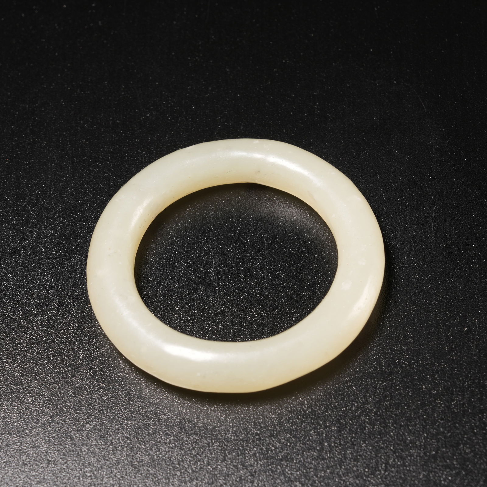 A HETIAN JADE KASAYA RING - 8