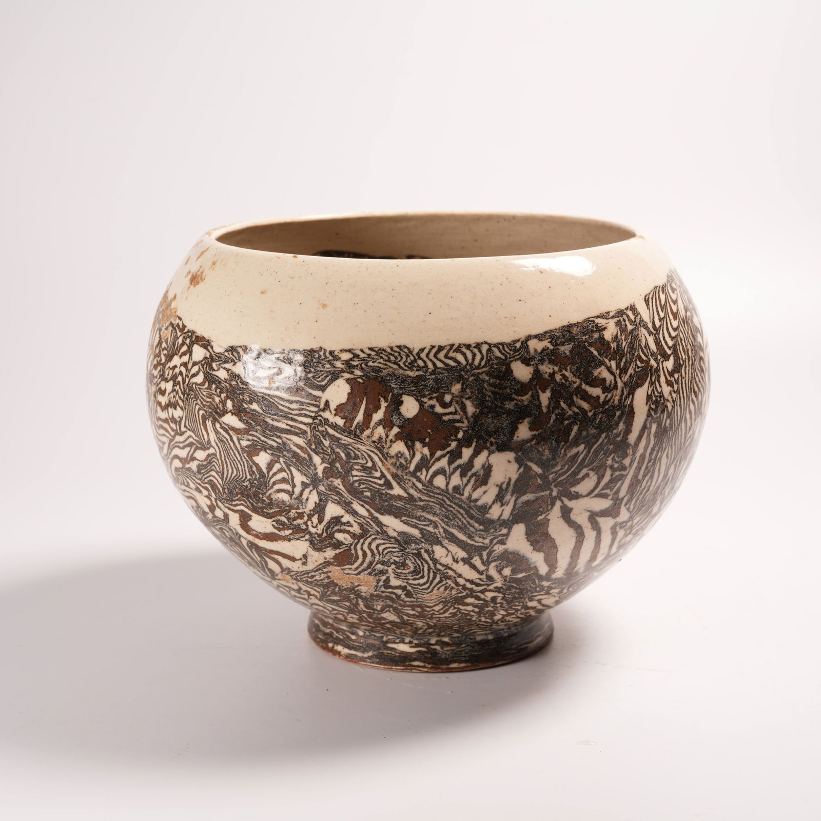 A OLD KILN TWISTED-BODY BOWL: Old Kiln Twisted-Body Bowl