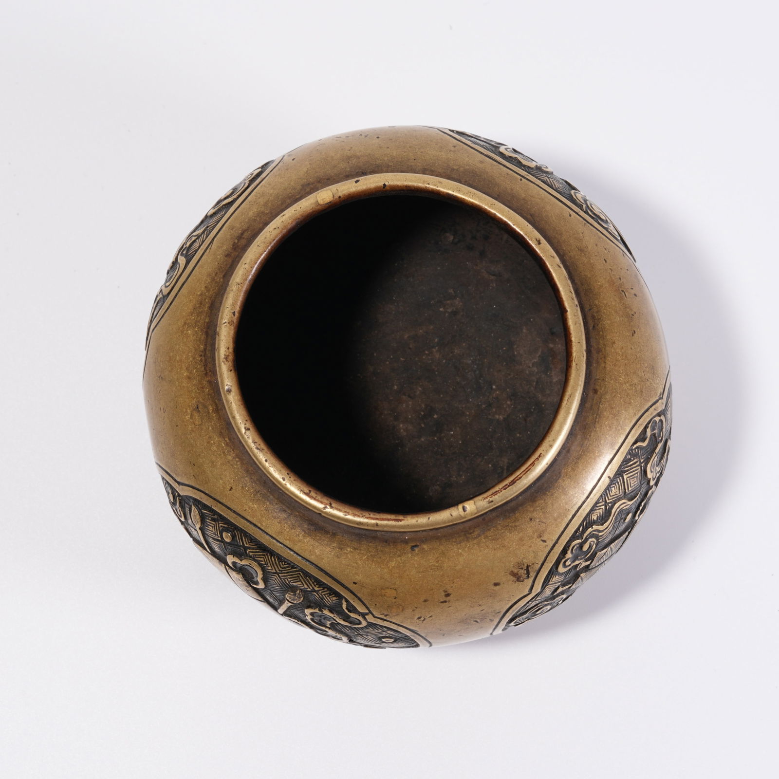 A BRONZE FOUR-TREASURE PATTERN JAR - 7