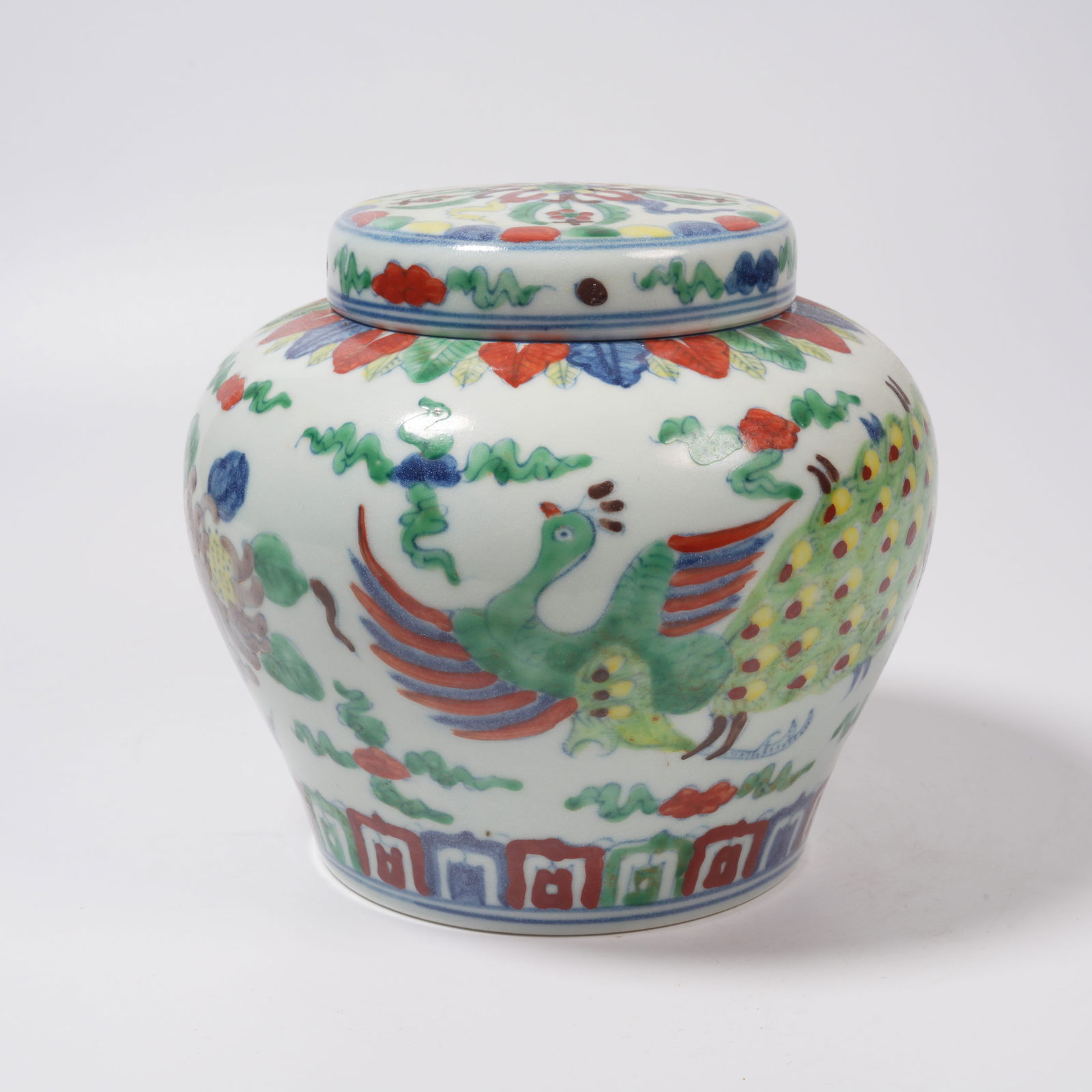 A WUCAI PHOENIX "TIAN" CHARACTER JAR: Wucai Phoenix "Tian" Character Jar
