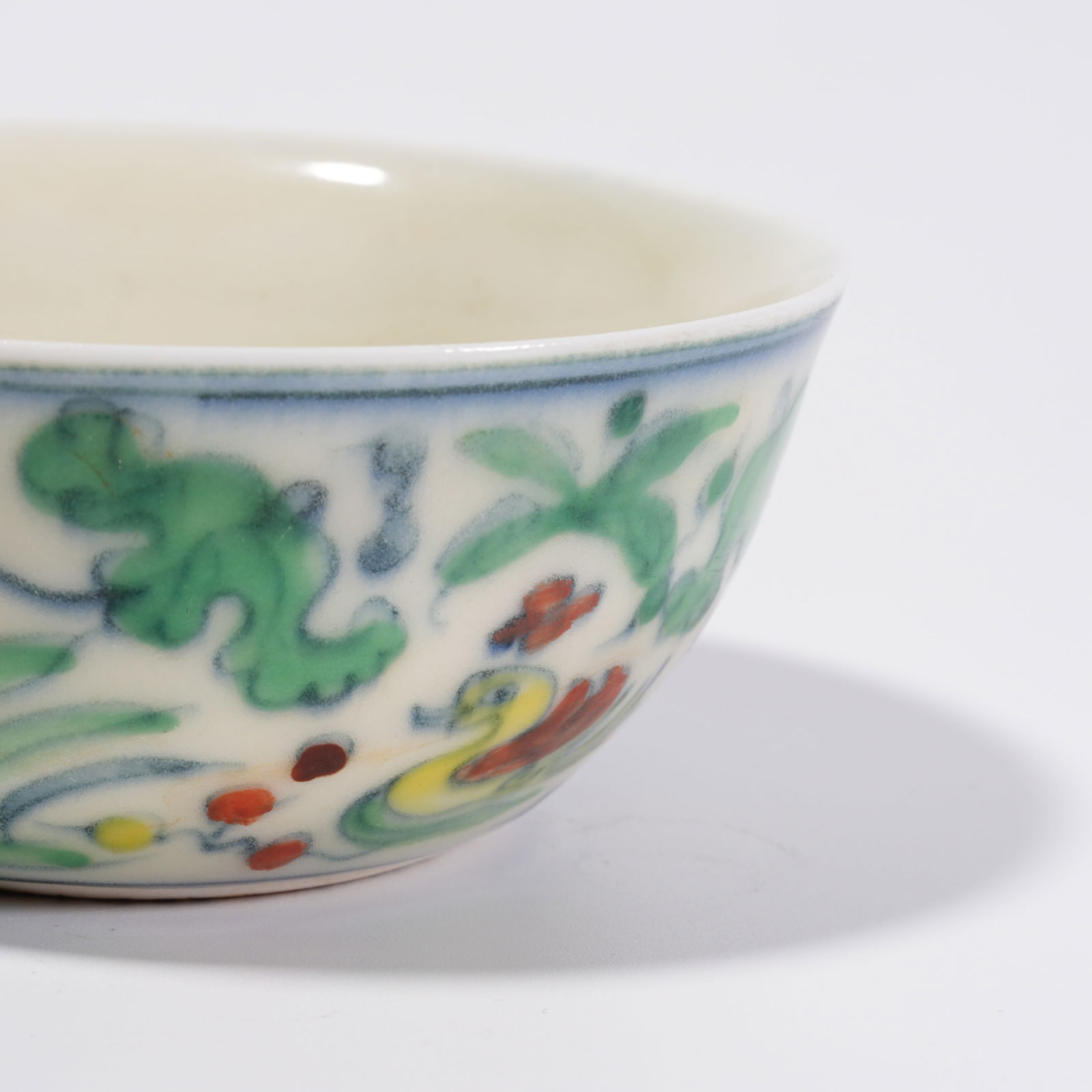 A DOUCAI DUCK PATTERN CUP - 5
