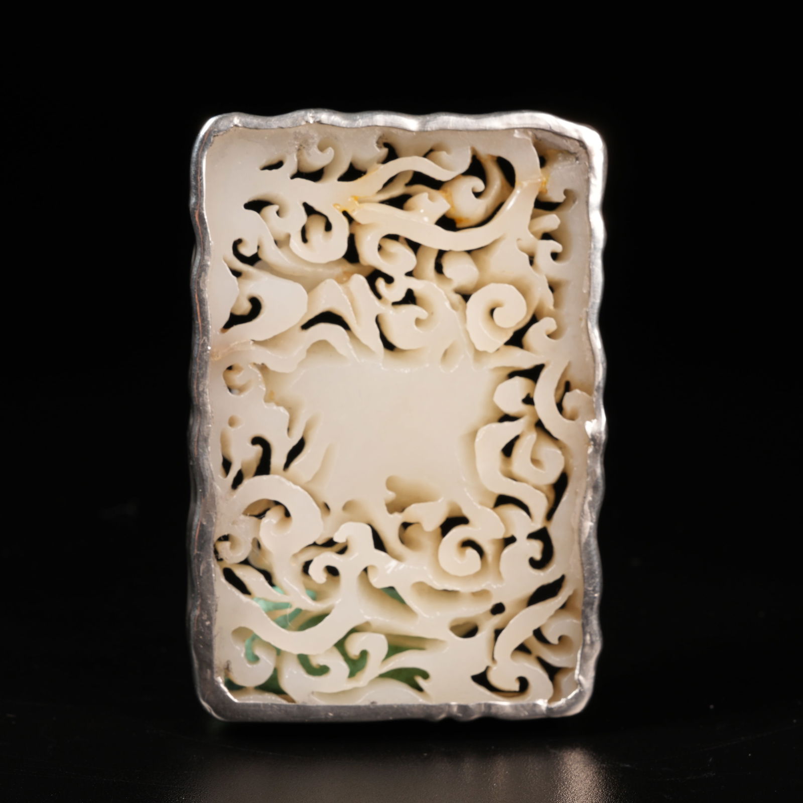 A HETIAN JADE PLAQUE WITH OPENWORK AUSPICIOUS BEAST PATTERN - 7