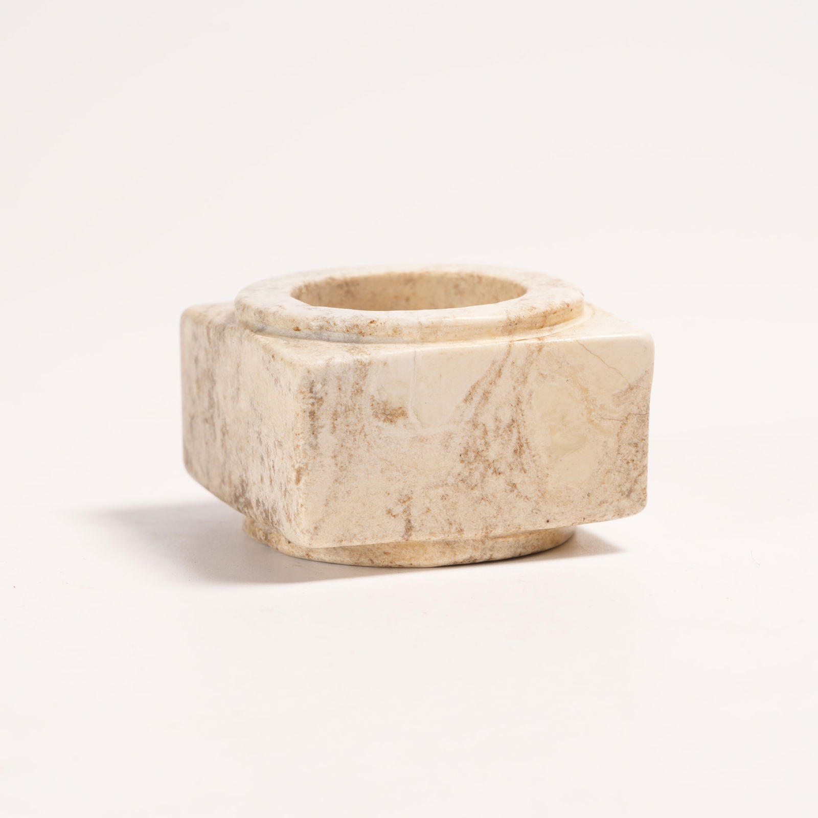 A CONG IN ARCHAIC JADE (1 of 9)