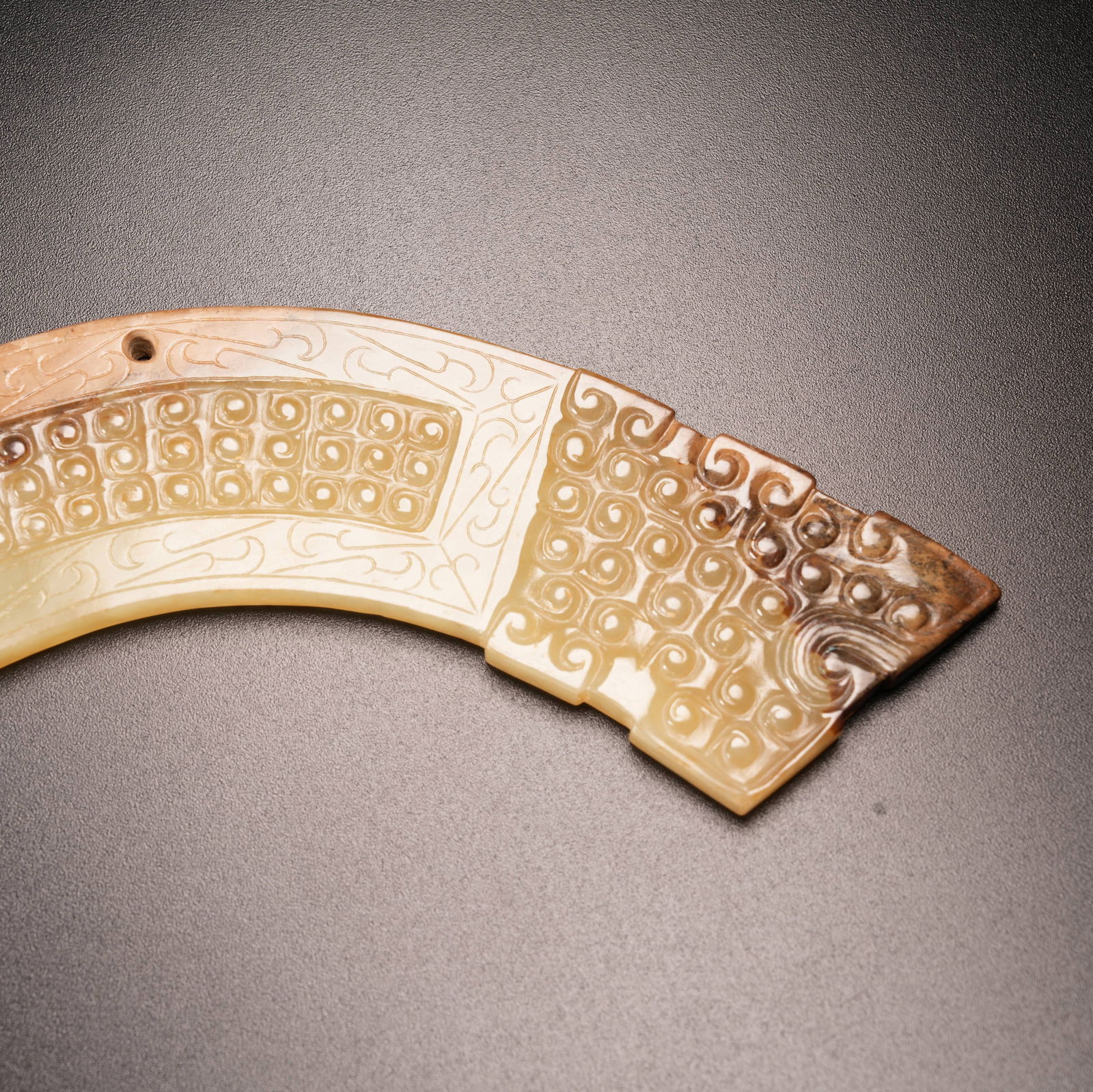 A HENG IN ARCHAIC JADE - 2