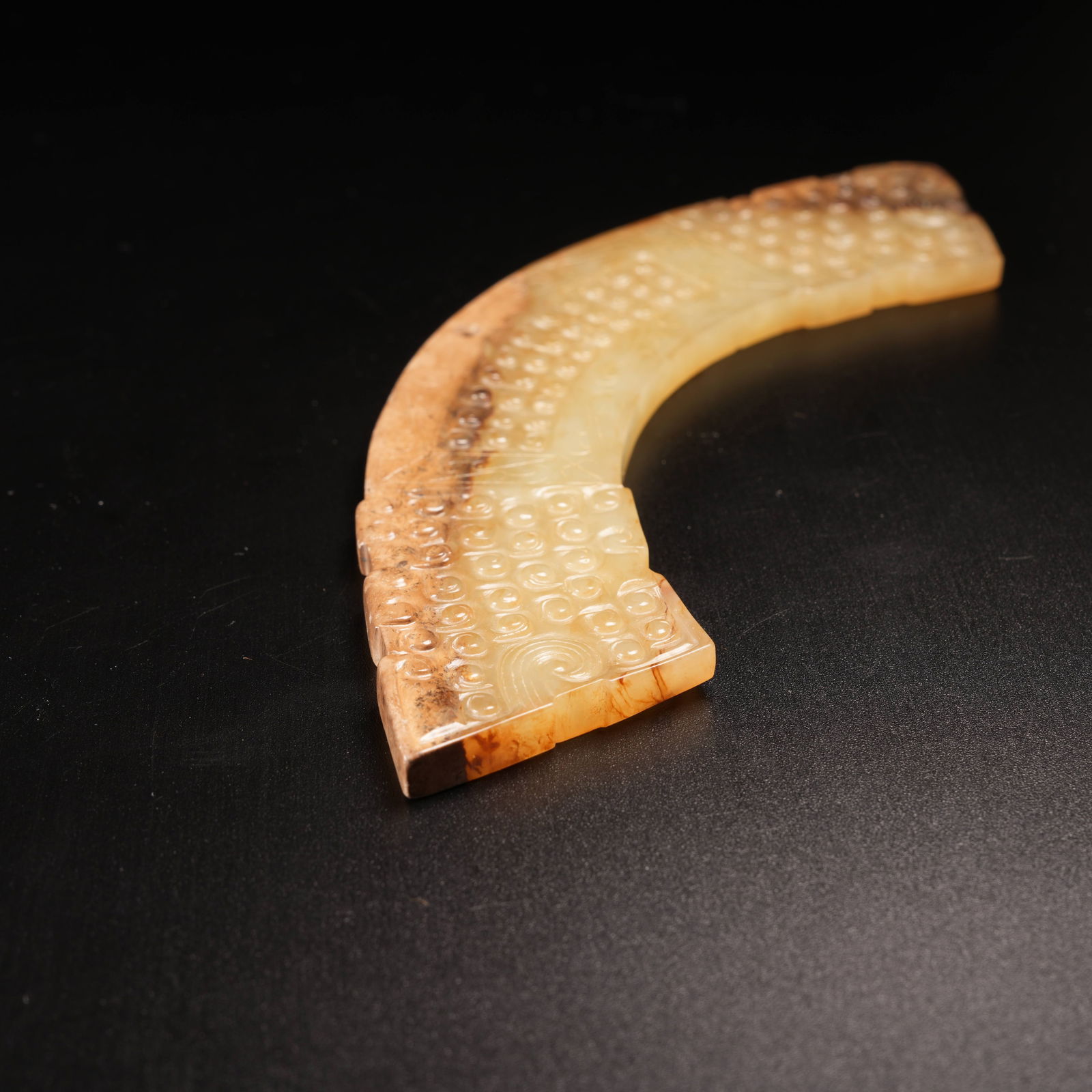 A HENG IN ARCHAIC JADE - 5