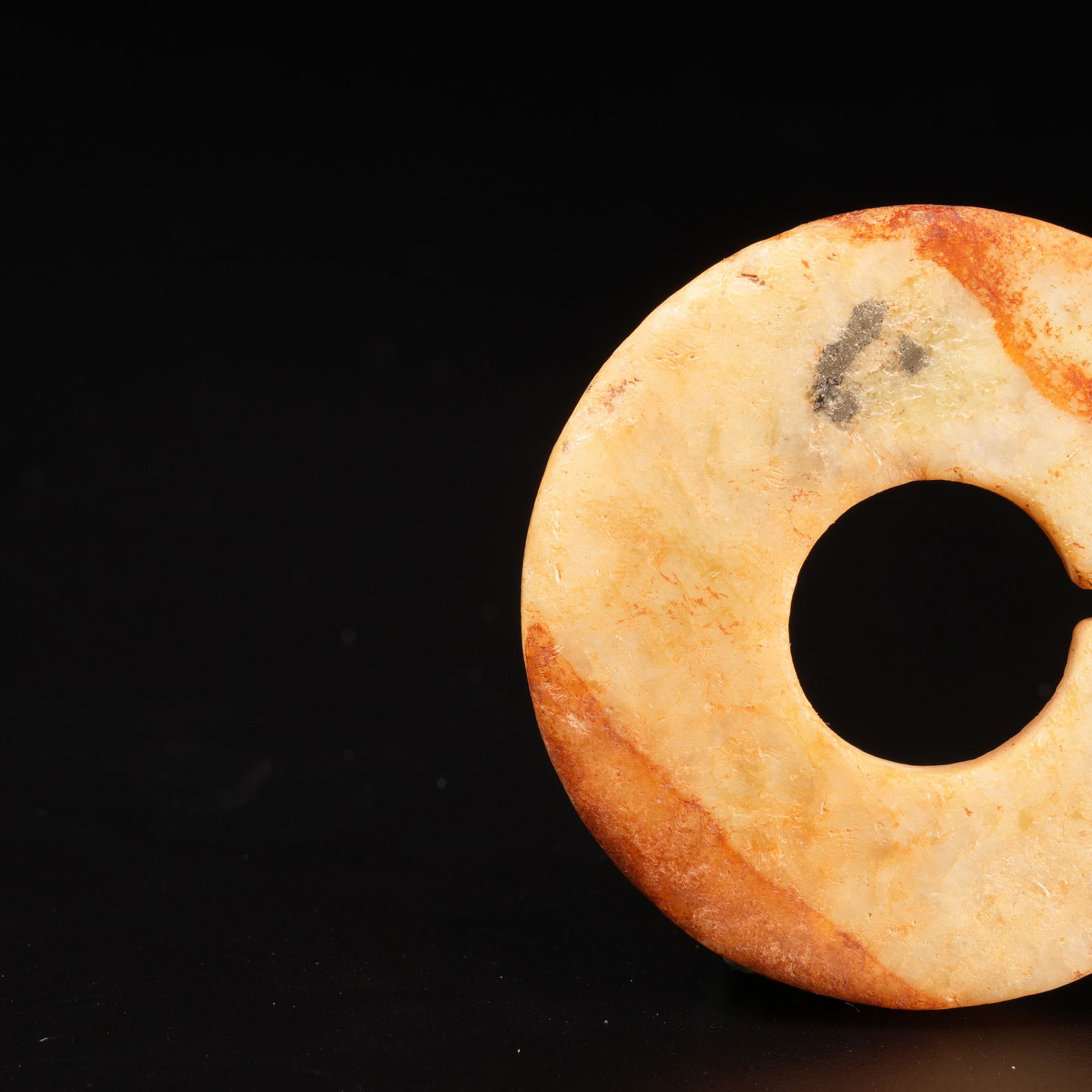 A ARCHAIC JADE RING - 3