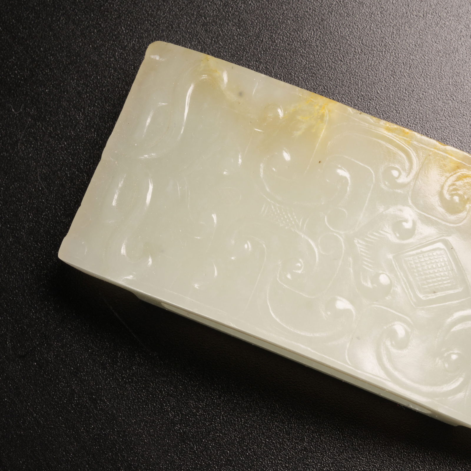 A ANCIENT JADE BEAST-FACED SWORD GUARD - 3