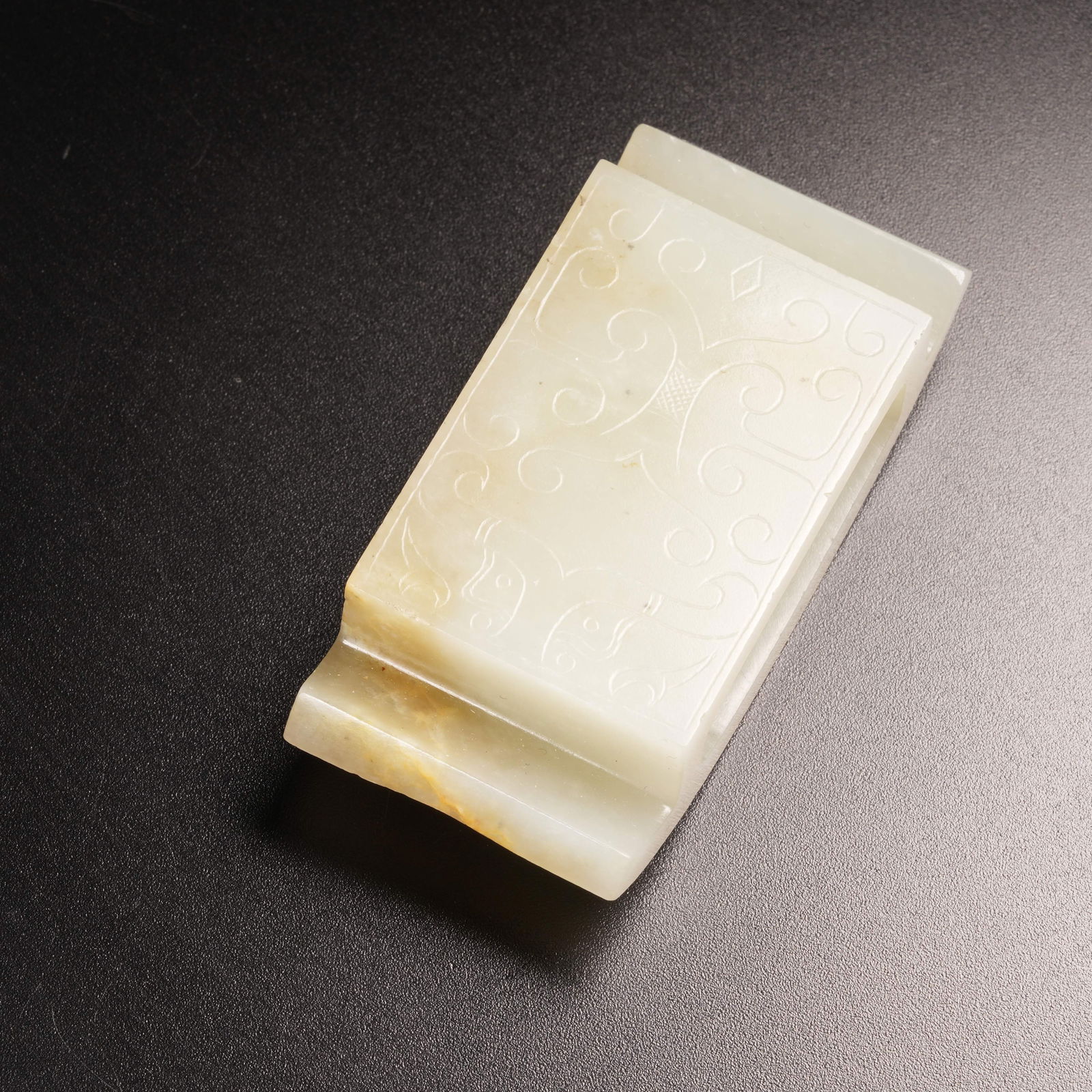 A ANCIENT JADE BEAST-FACED SWORD GUARD - 8